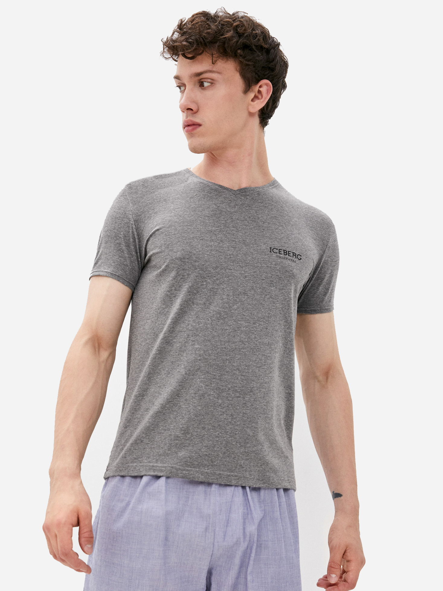 

Футболка Iceberg V-Neck T-Shirt Monopack ICE1UTS02  Grey Melange, Футболка Iceberg V-Neck T-Shirt Monopack ICE1UTS02 M Grey Melange