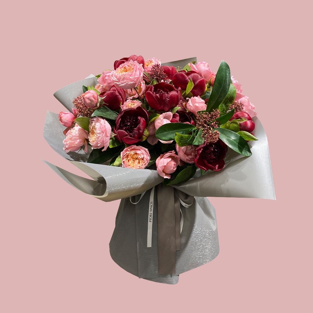 

Букет из свежих цветов Borgogna FIORI