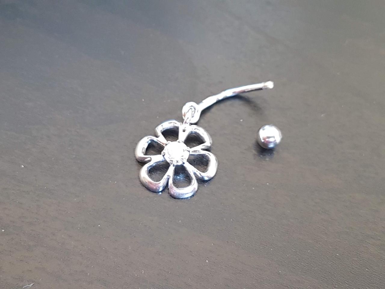 

Серебряная серьга для пирсинга пупка с фианитом. 7773-Р