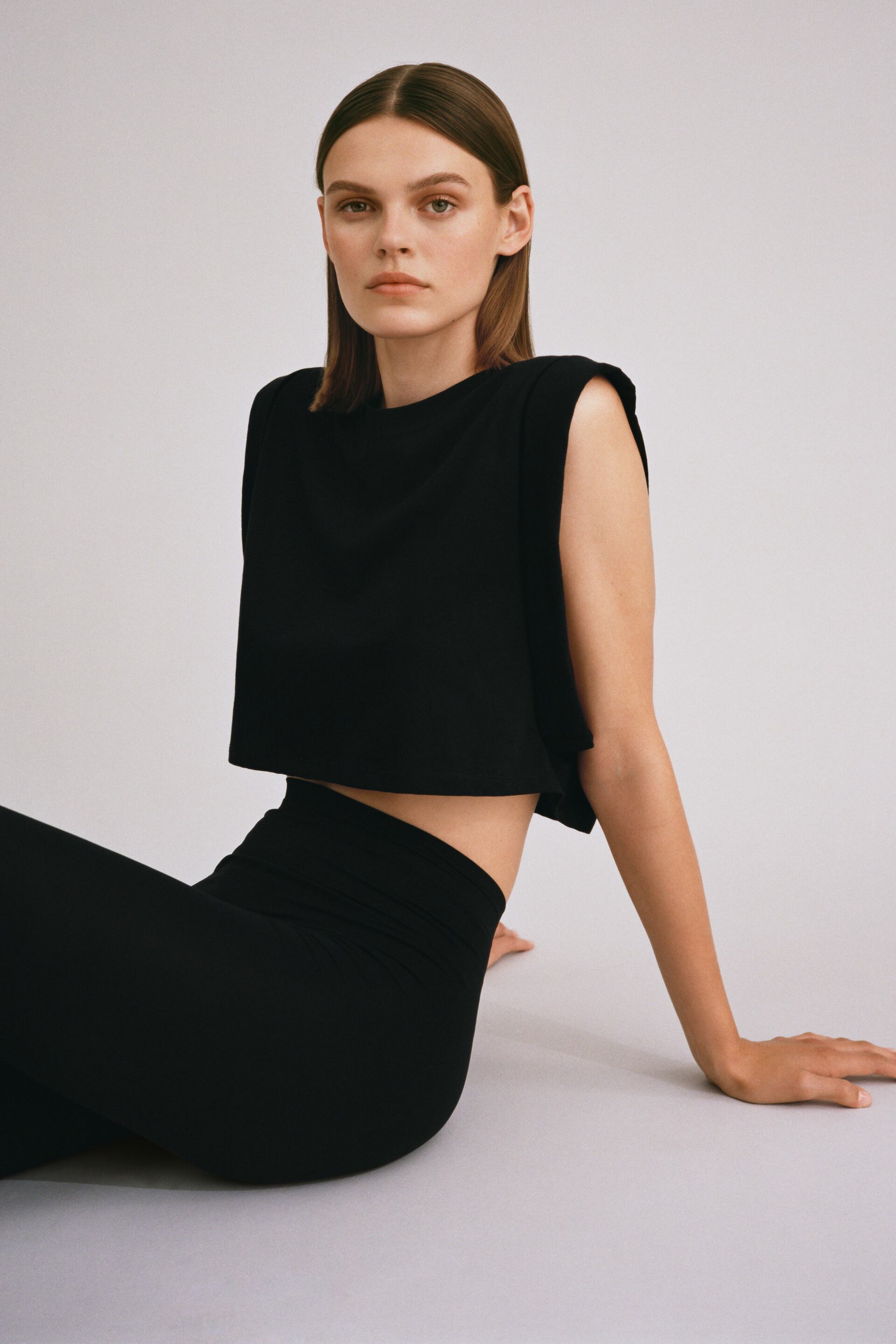 

Футболка Zara  черный 0858014800, Футболка Zara L черный 0858014800