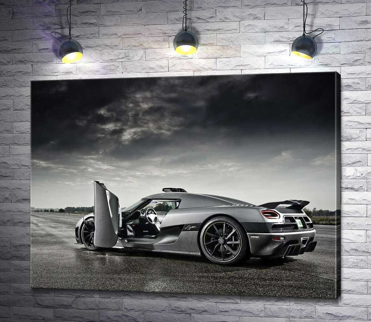 

Картина ArtPoster Шведский гиперкар Koenigsegg Agera под переливами грозовых облаков 100x75 см Модуль №1