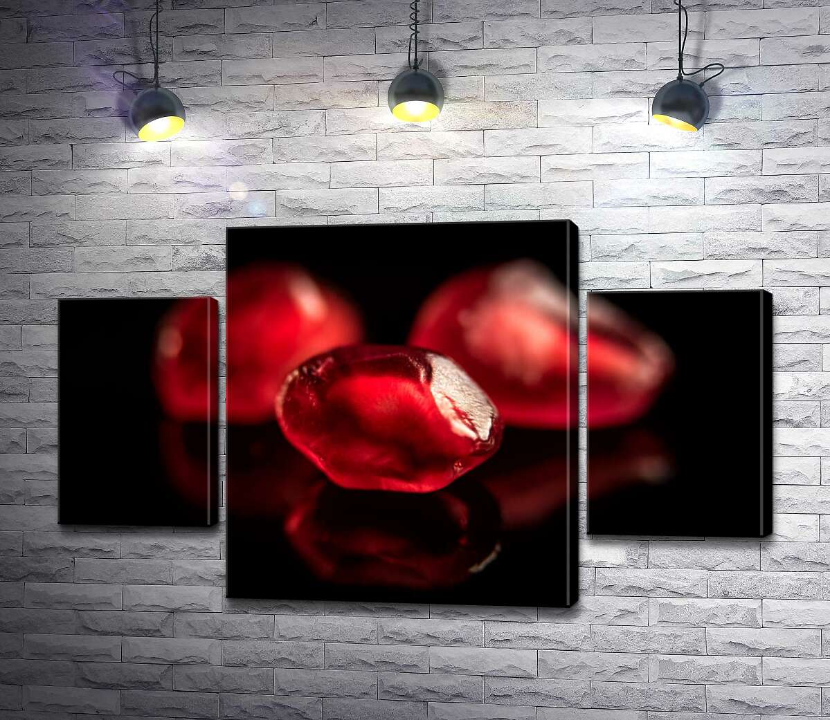 

Модульная картина ArtPoster Багровые косточки граната на черном стекле 100x60 см Модуль №7