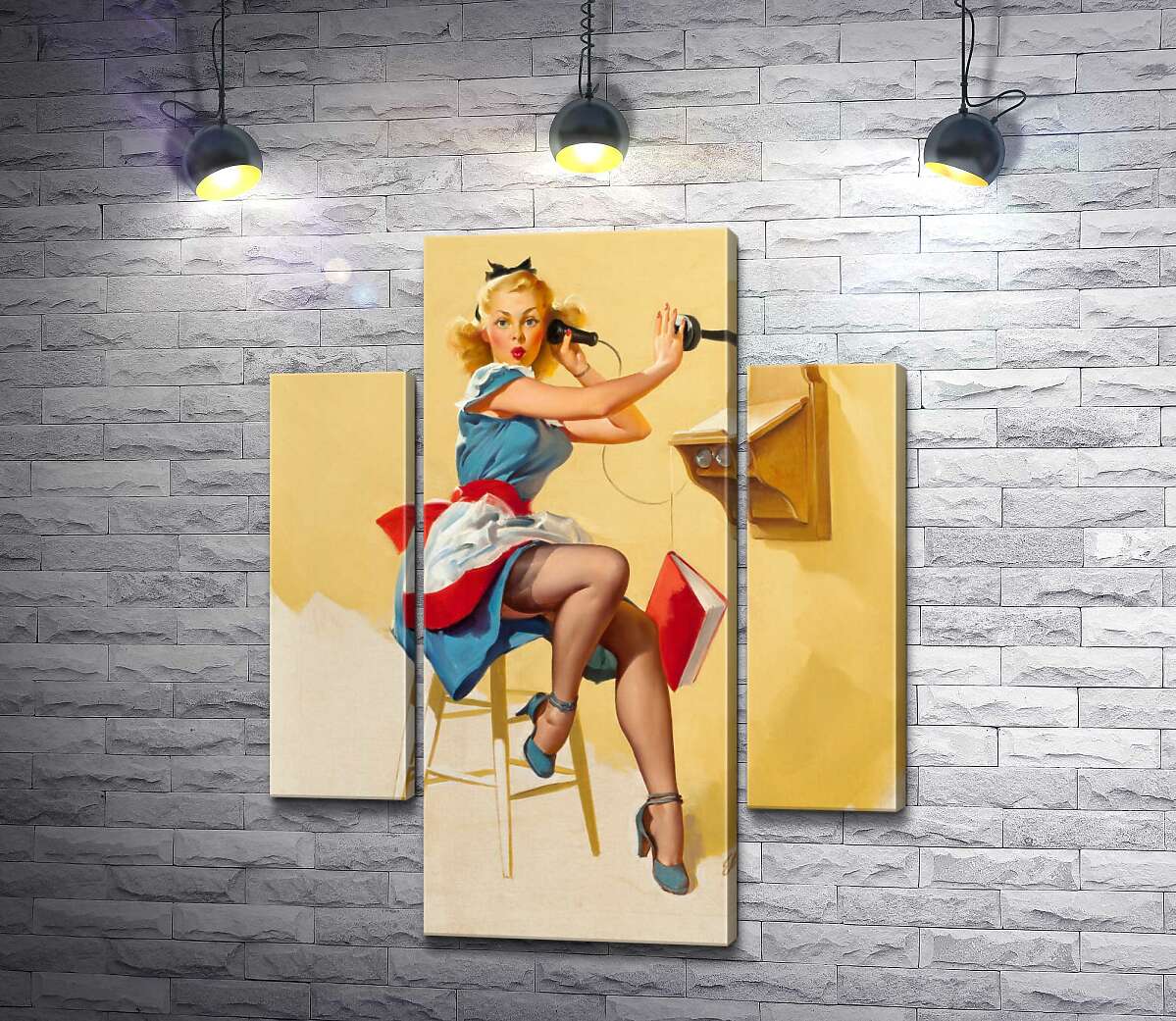 

Модульная картина ArtPoster Застукали: милая официантка разговаривает по телефону 131x164 см Модуль №7