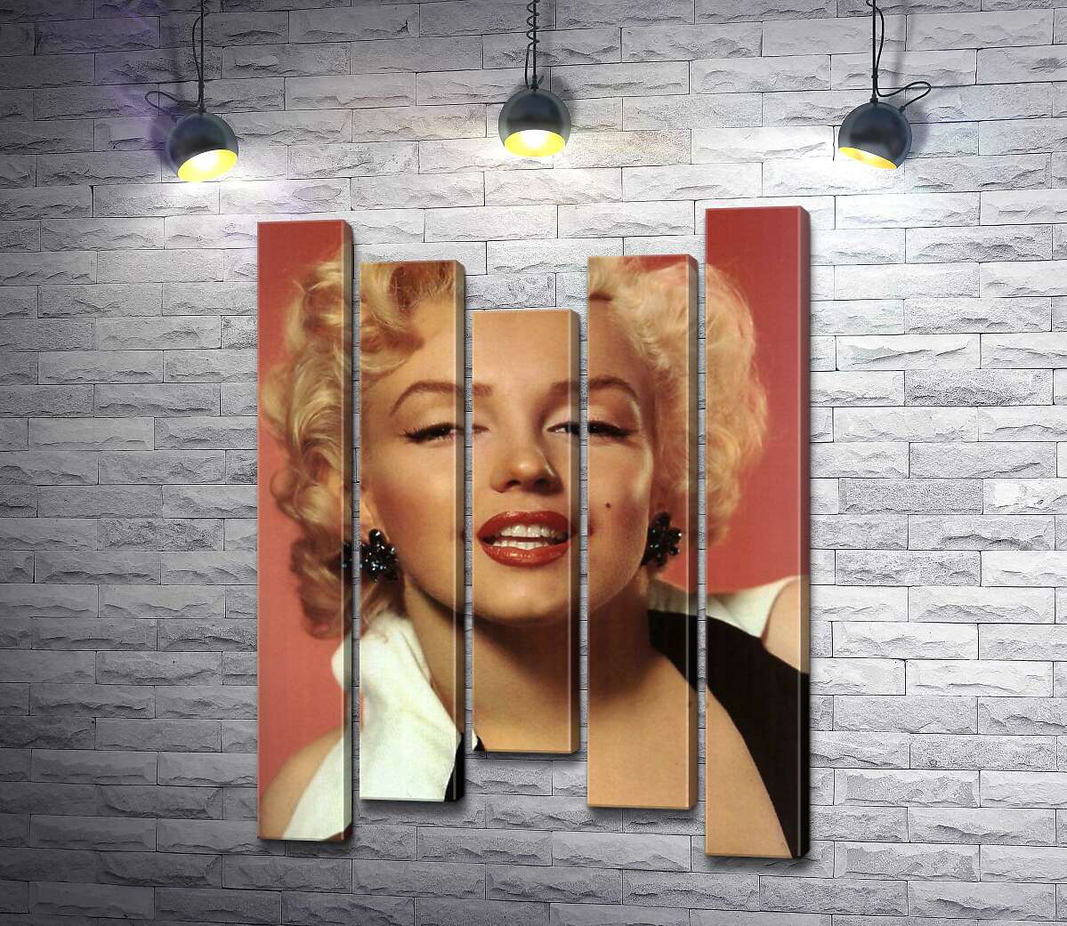 

Модульная картина ArtPoster Мэрилин Монро (Marilyn Monroe) позирует для первого номера журнала Playboy 130x181 см Модуль №28