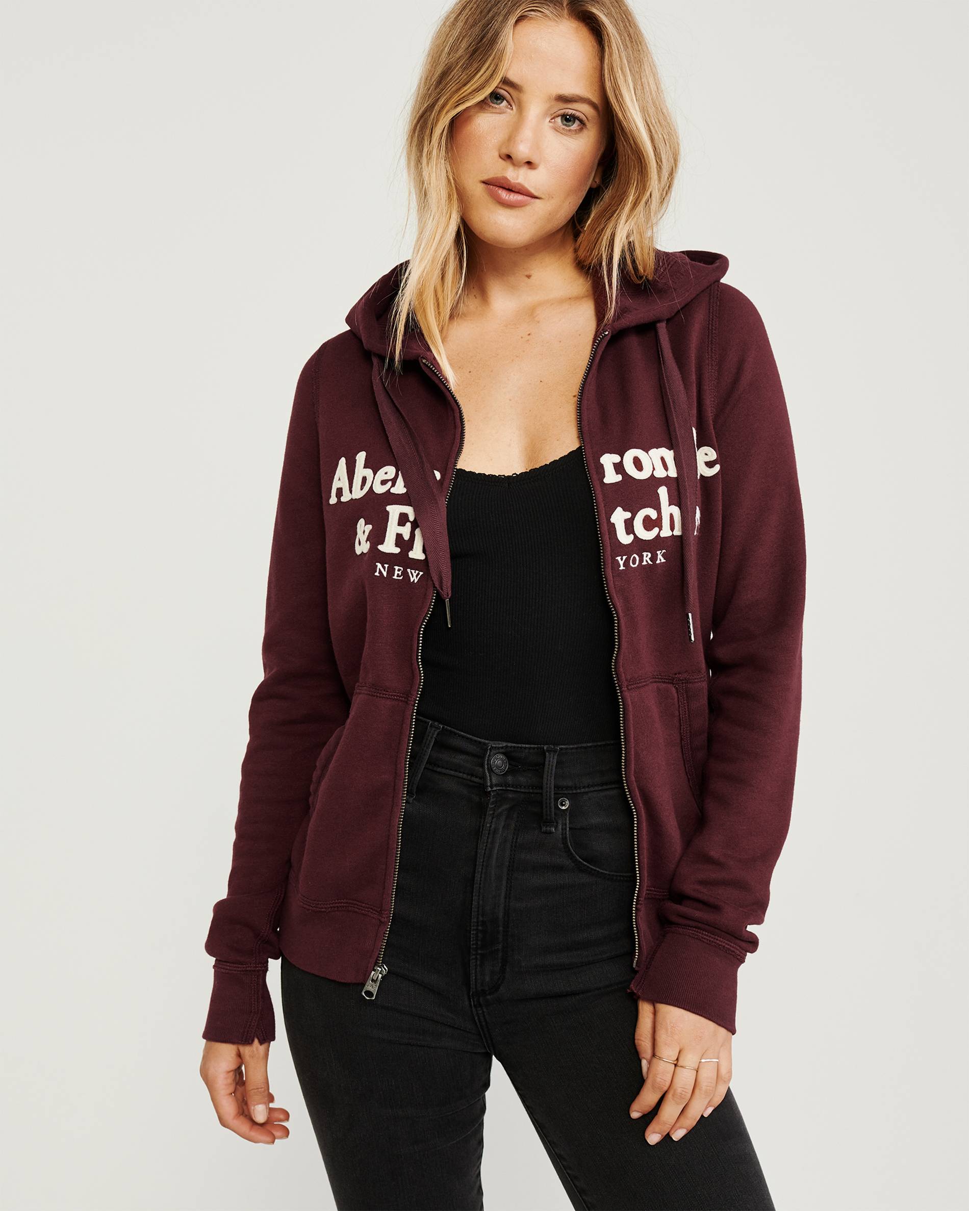 

Худи Abercrombie & Fitch AF6132W S Бордовый