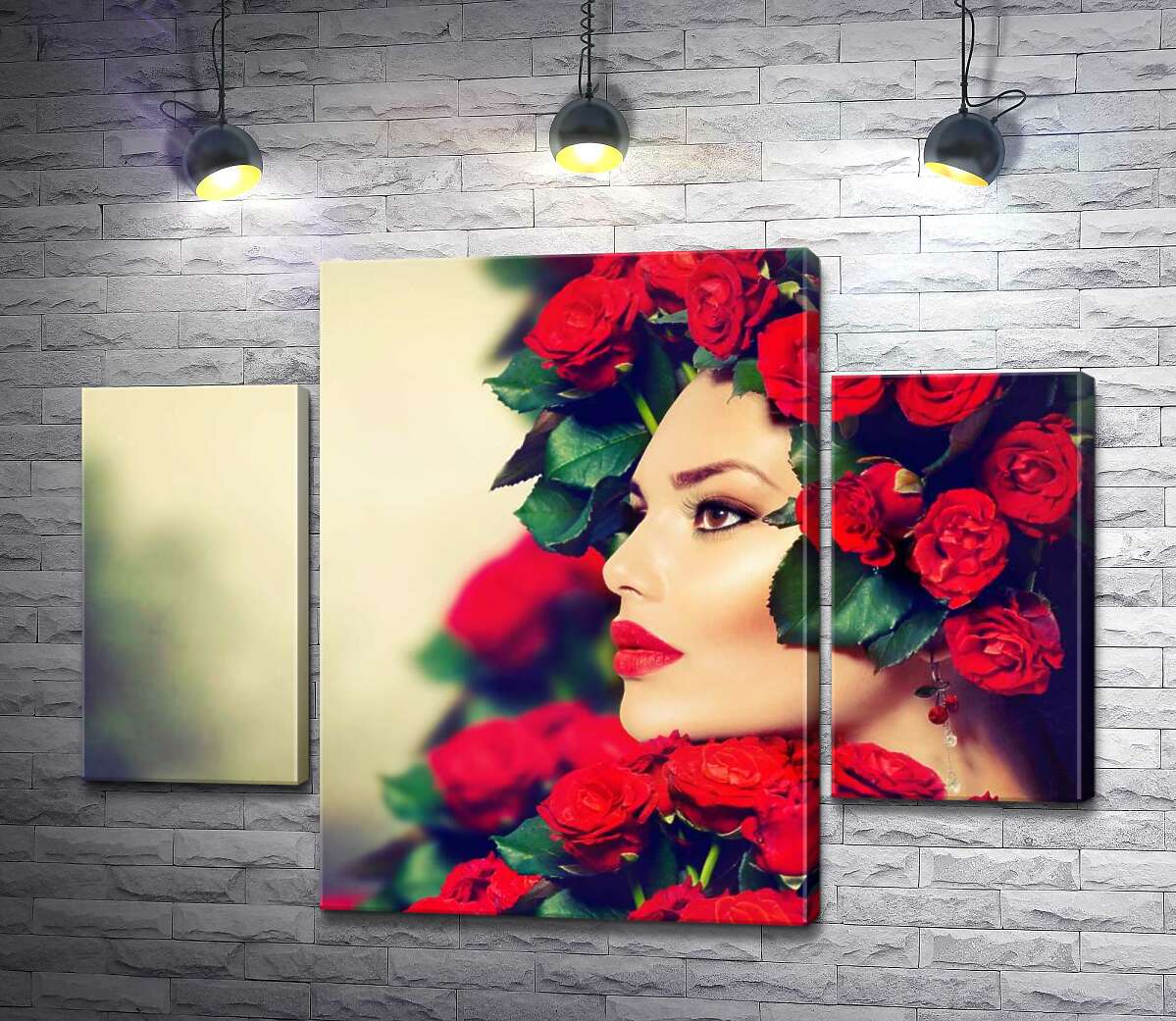 

Модульная картина ArtPoster Профиль девушки в украшении горяще-красных роз 80x60 см Модуль №7