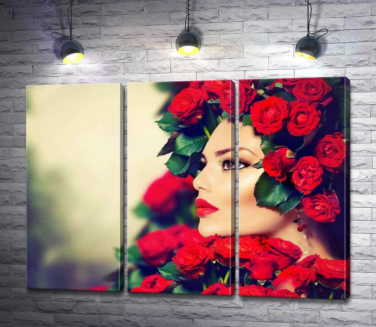 

Модульная картина ArtPoster Профиль девушки в украшении горяще-красных роз 132x96 см Модуль №11