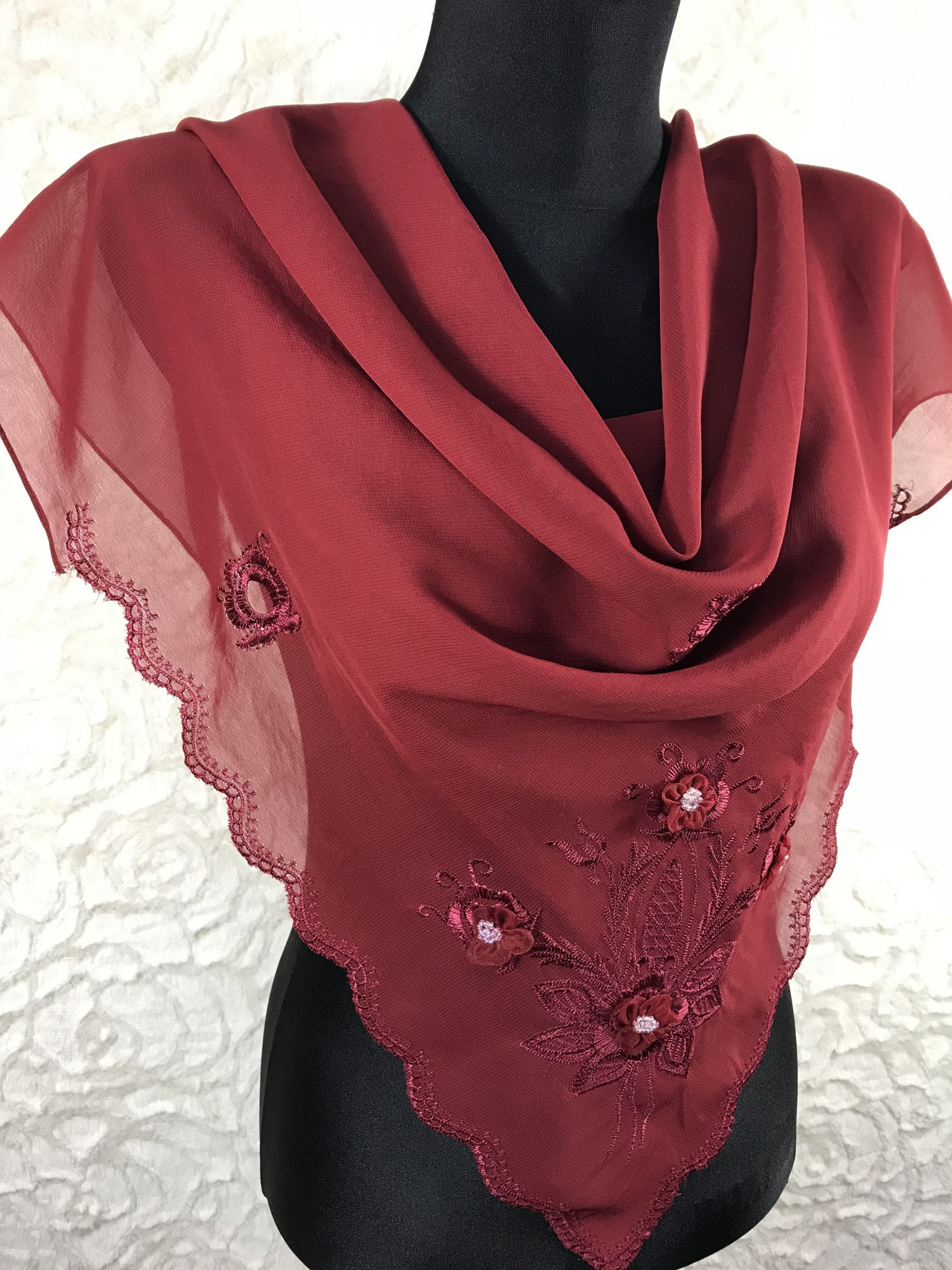 

Платок ASHMA 80*80 см шифоновый бордовый с бисером