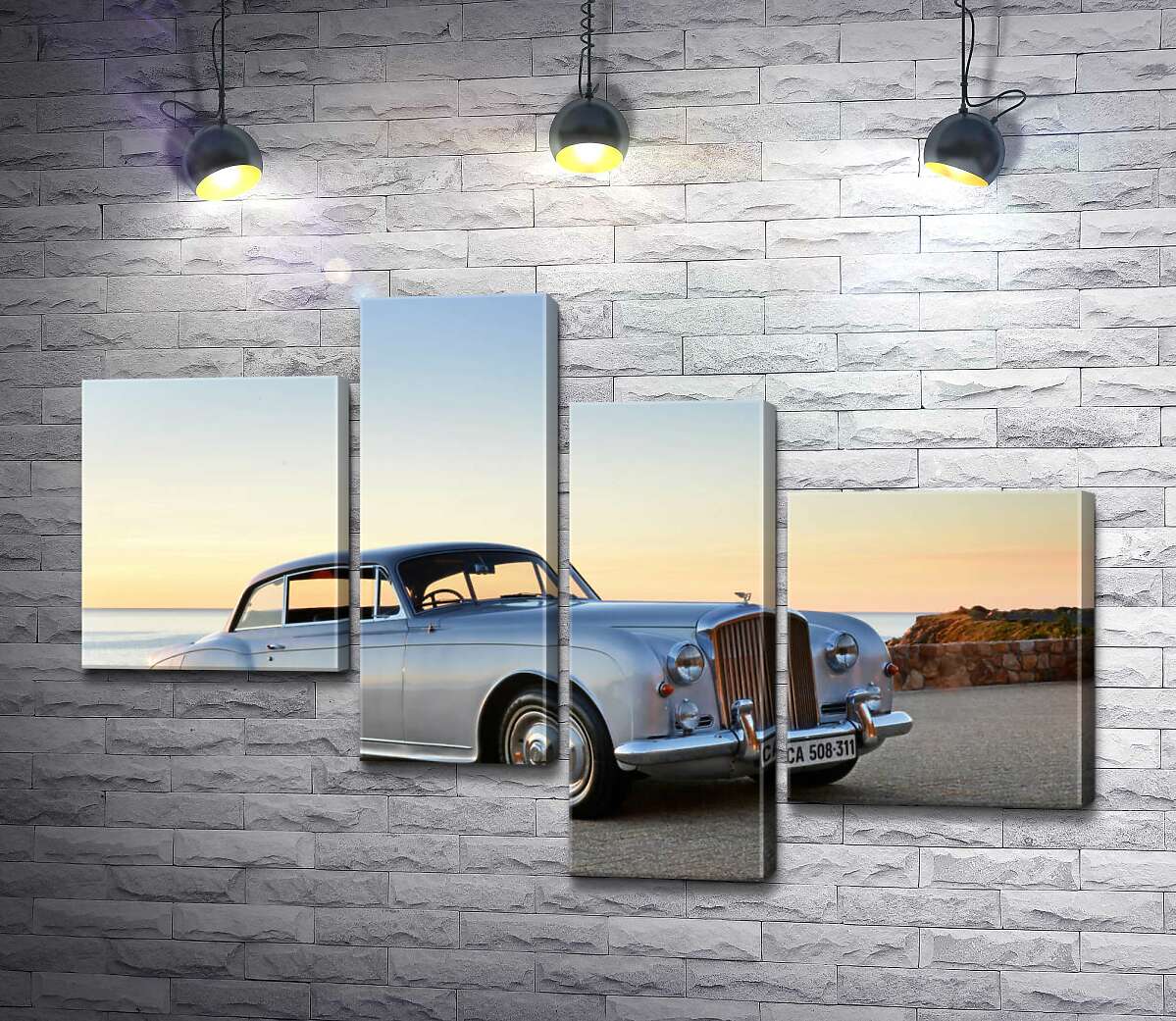 

Модульная картина ArtPoster Серый автомобиль Bentley S2 на фоне морского берега 130x89 см Модуль №20