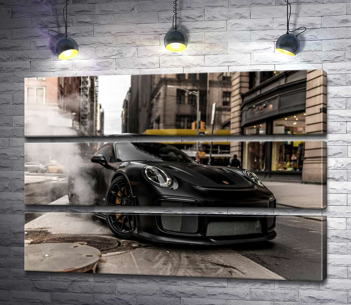 

Модульная картина ArtPoster Угольно-черный автомобиль Порше 911 среди улицы старого города 100x69 см Модуль №13