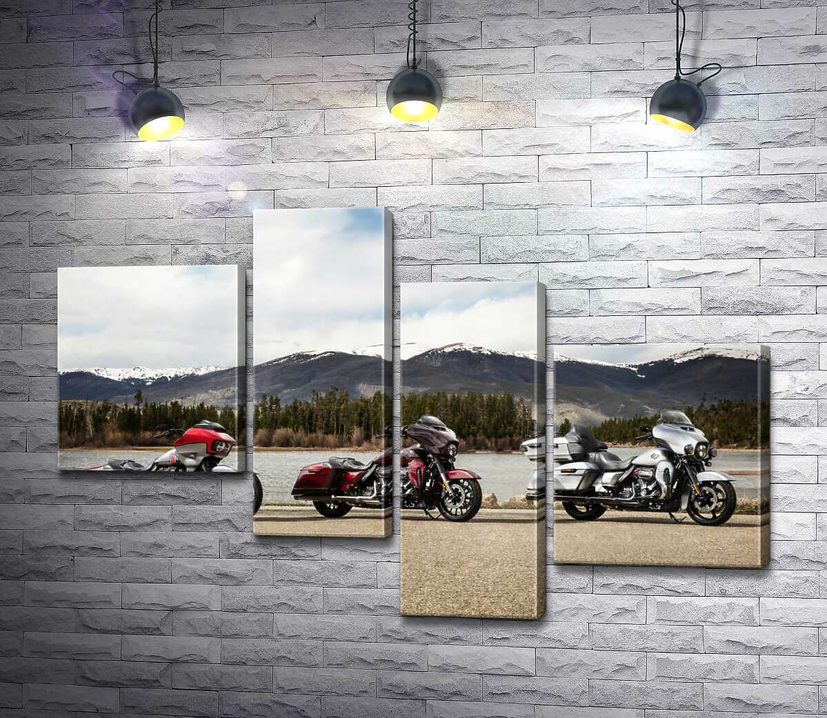 

Модульная картина ArtPoster Три мотоцикла Harley-Davidson Road Glide стоят на берегу реки 100x67 см Модуль №20