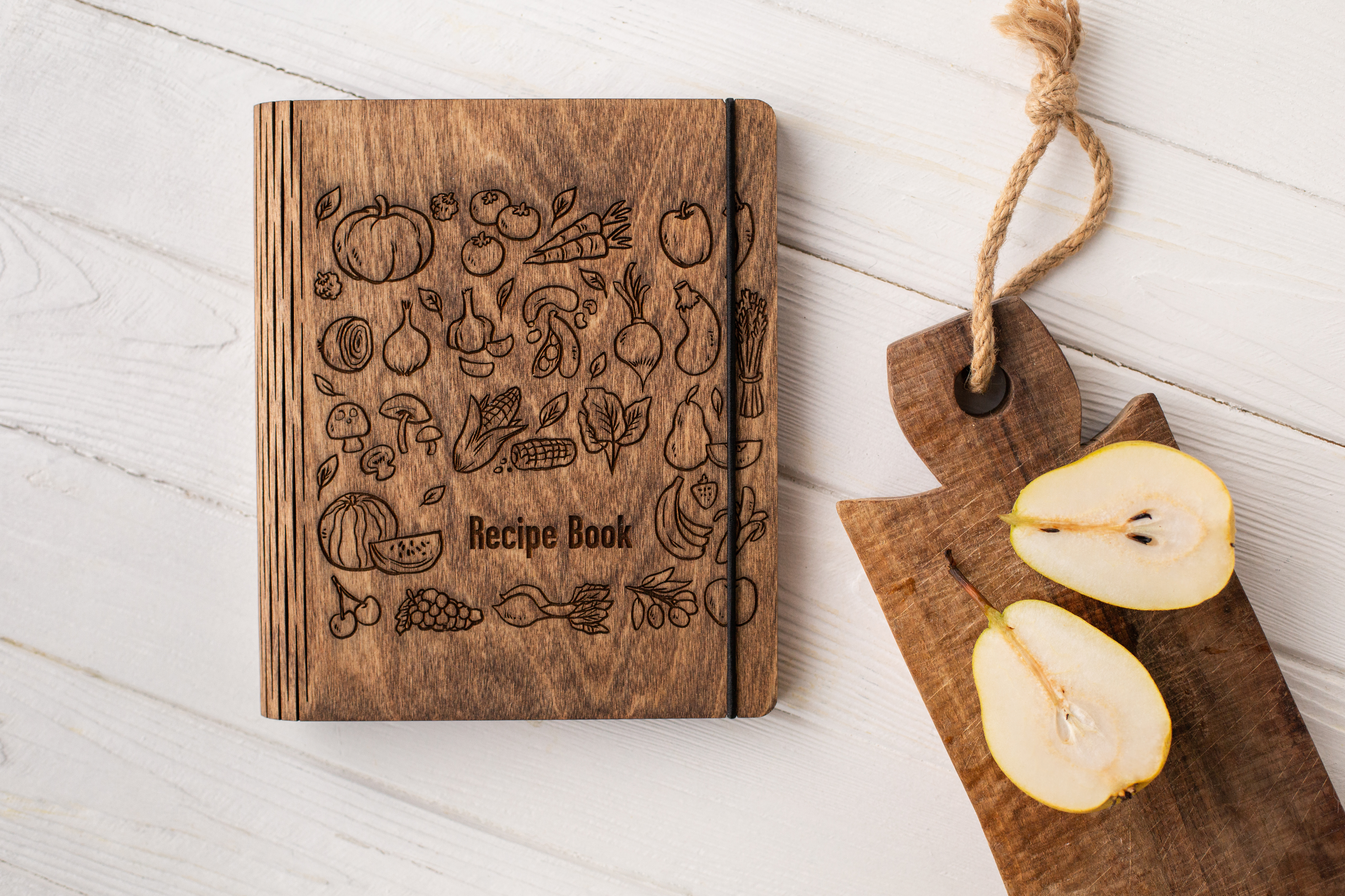 

Книга для рецептов поваренная книга на подарок в деревянной цельной обложке "Recipe Book" на подарок А6 150 листов крафтовая бумага в линию Коричневый 5