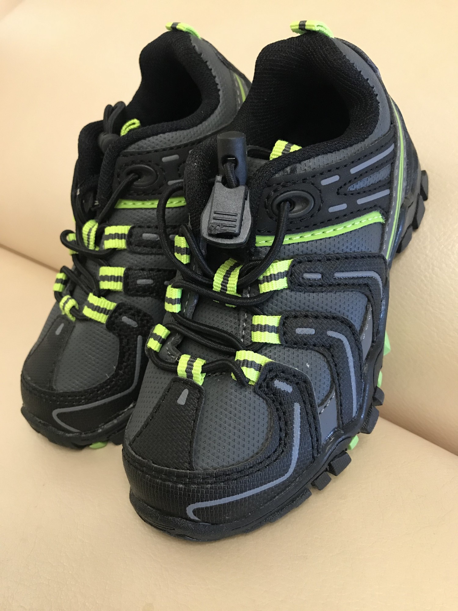 

Кроссовки детские Walker 25 р темно-серый