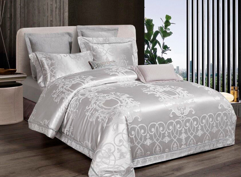 

Семейный комплект постельного белья из жаккард сатина Sleep Well