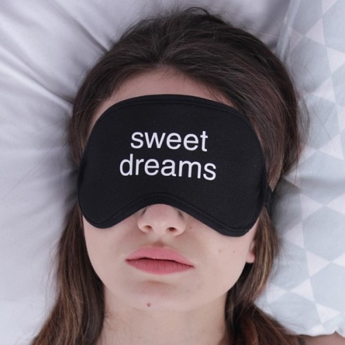 

Маска для сна (на глаза) с принтом "Sweet dreams"