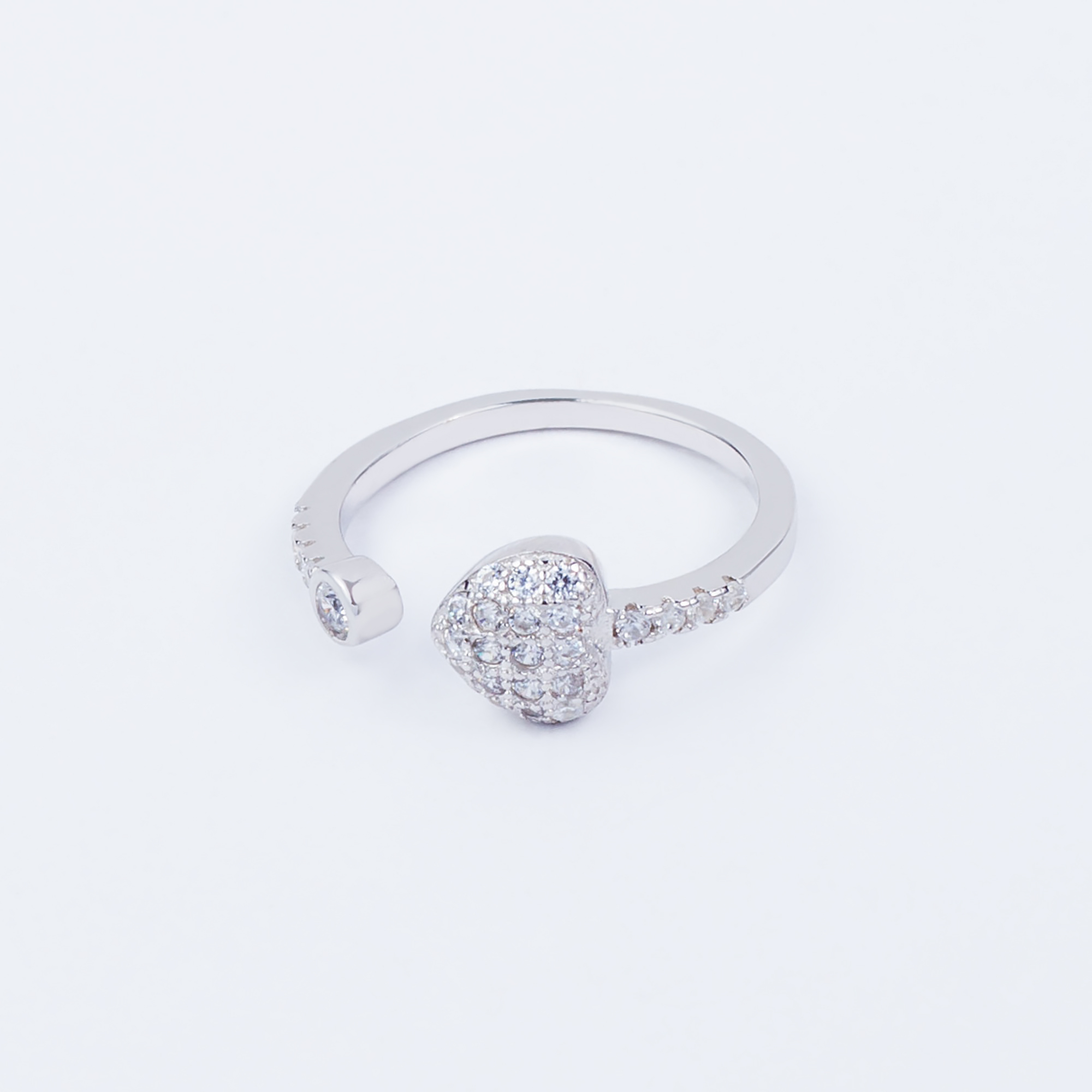 

Каблучка TOP Silver розмір 13,5 1,35 г