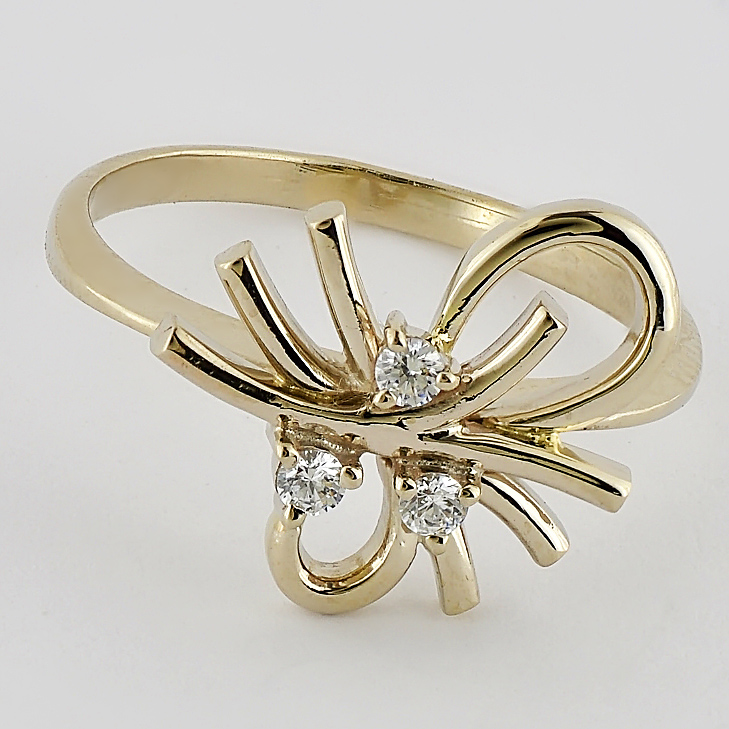 

Кольцо из белого золота Alexs Jewel K120-38940003. Размер 17