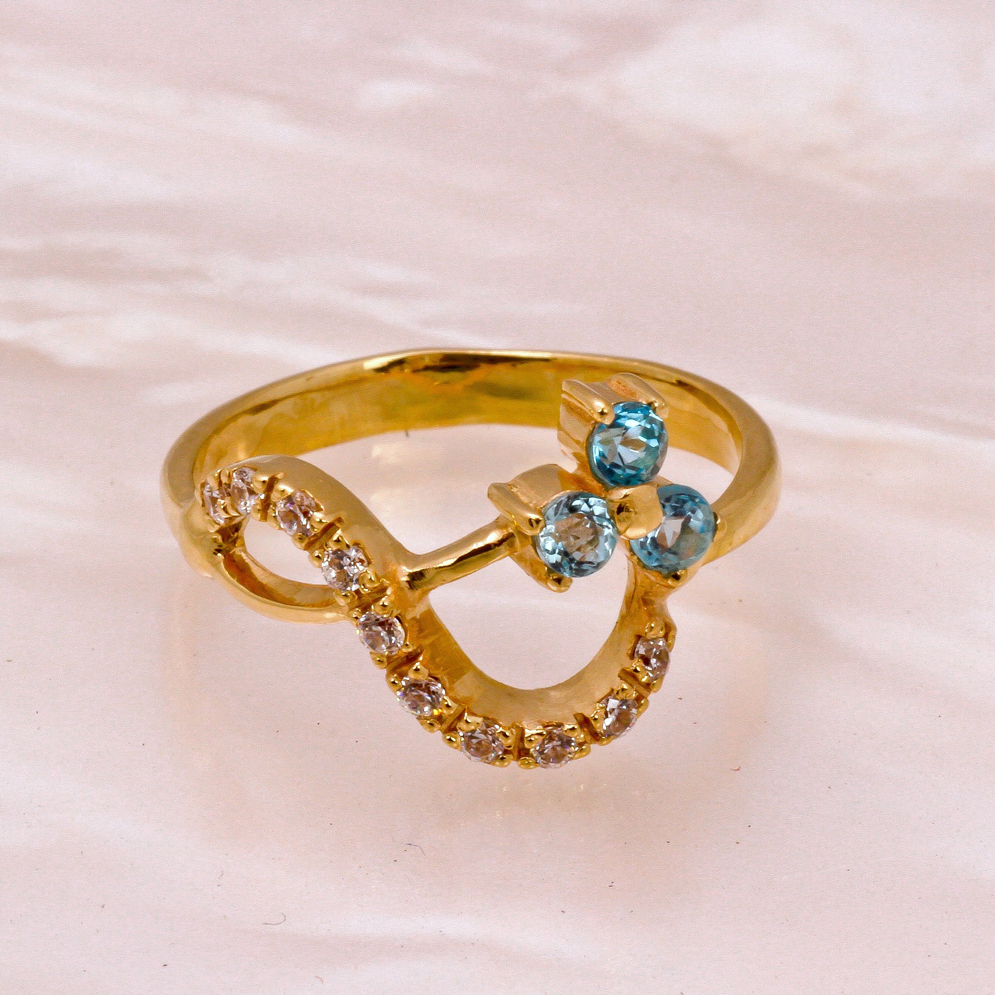

Кольцо из желтого золота Alexs Jewel K270-48140006. Размер 18,5