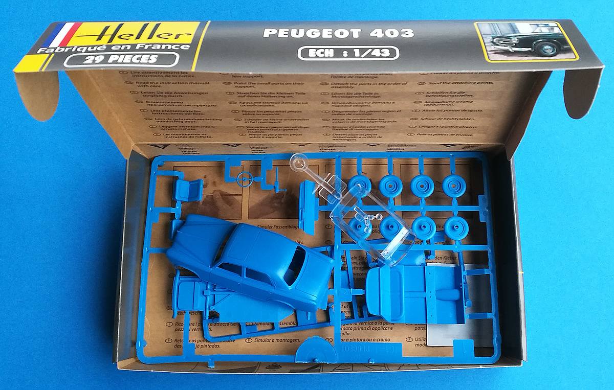 

Сборная модель автомобиля Peugeot 403 Heller 80161 1:43