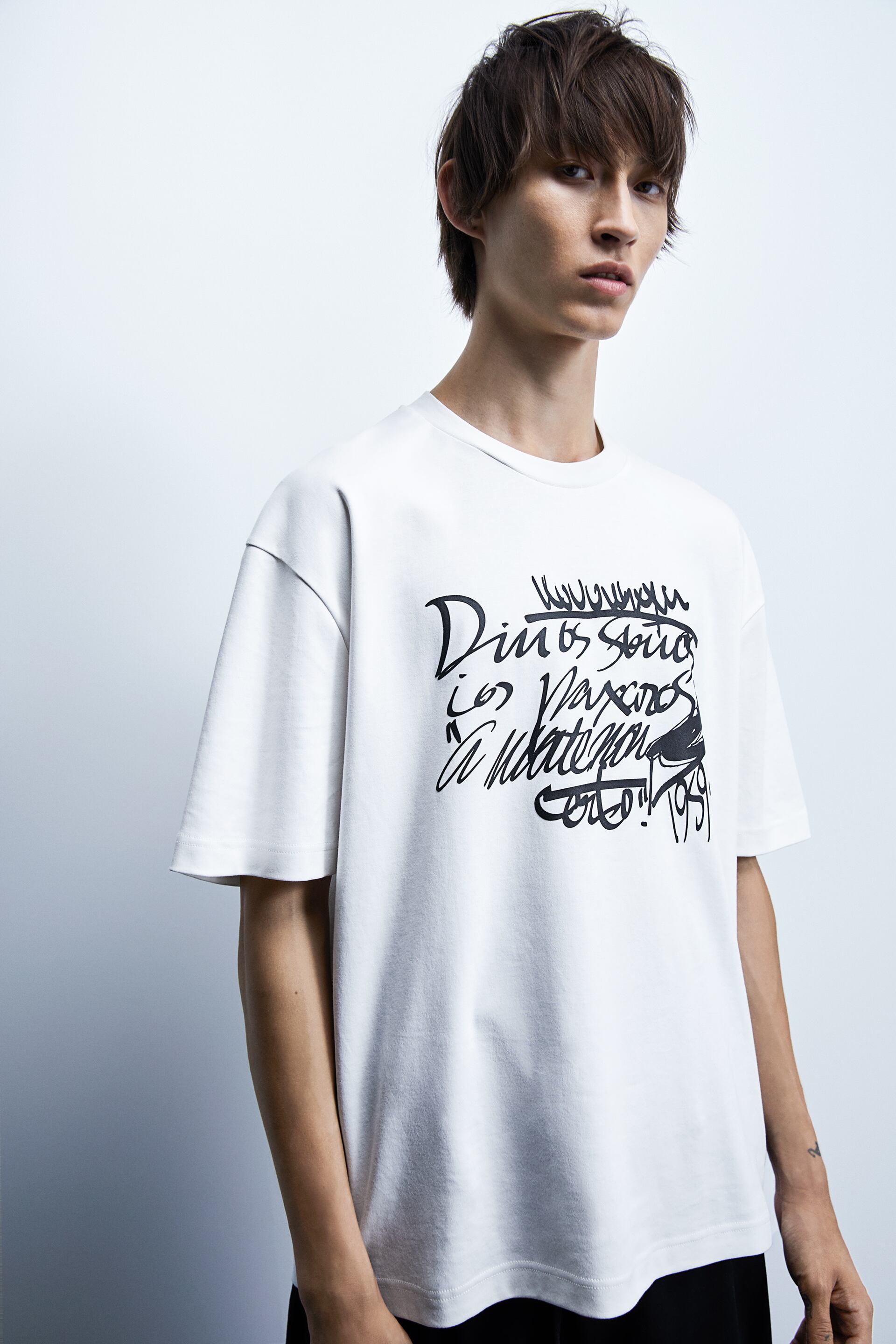

Футболка Zara  молочный надпись 4087302251, Футболка Zara M молочный надпись 4087302251