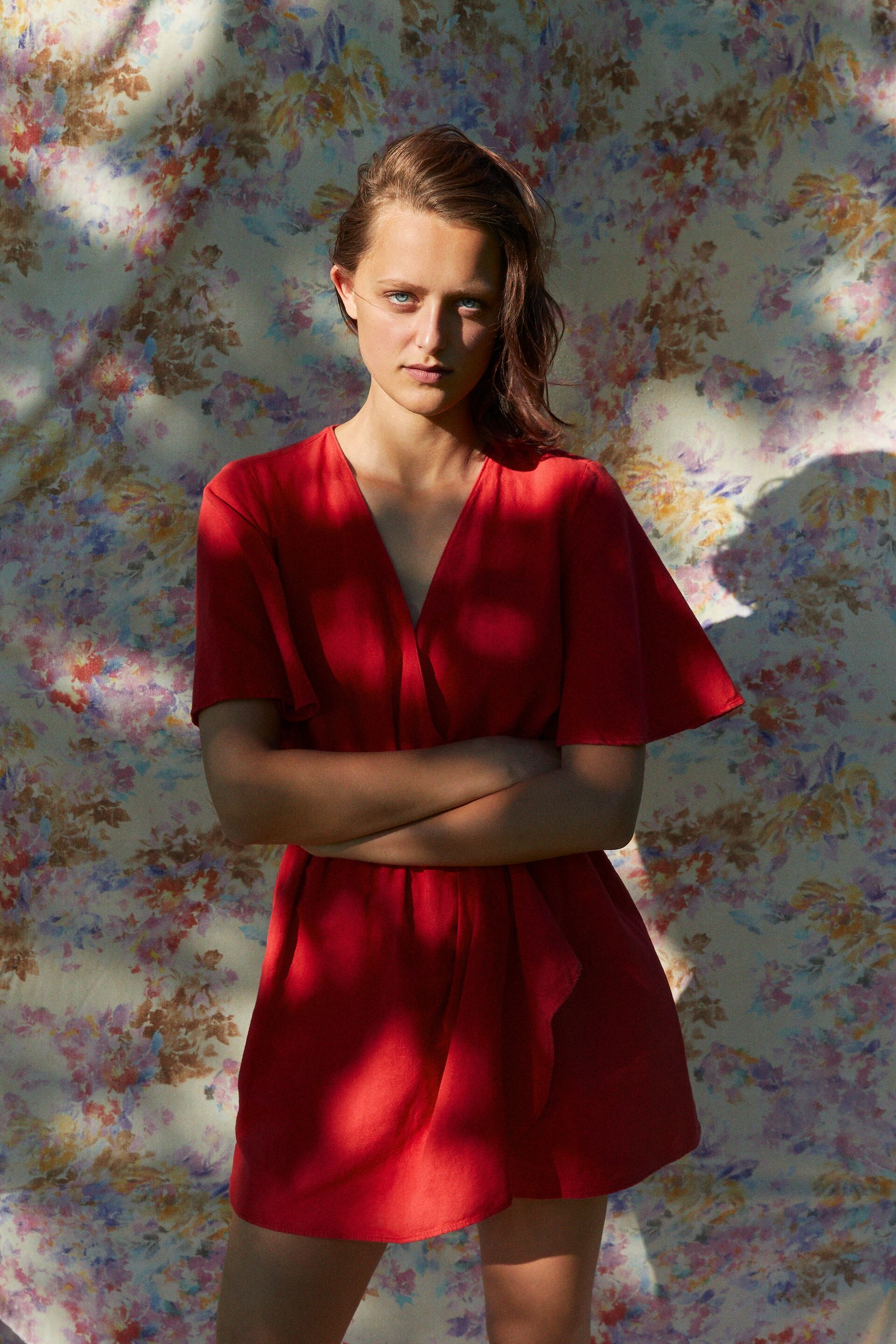 

Комбинезон Zara  красный 2796501632, Комбинезон Zara S красный 2796501632