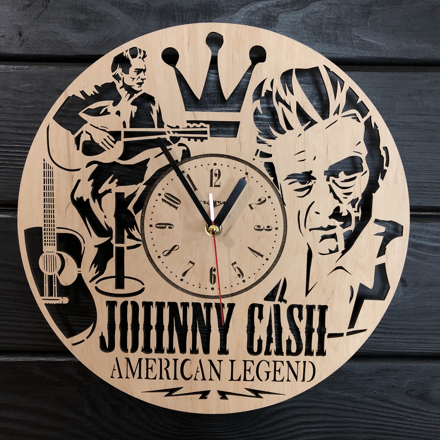 

Концептуальные настенные часы из дерева Johnny Cash CL-0385