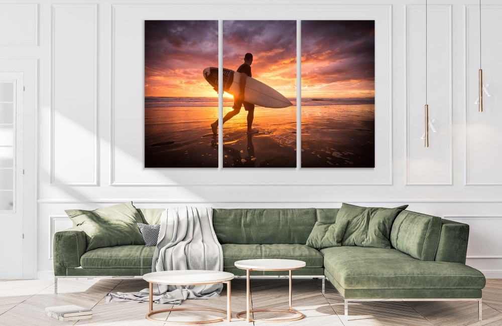 

Картина на холсте Модульные Модульная картина Surfer On The Beach With His Longboard 3 картины 45х90 см.