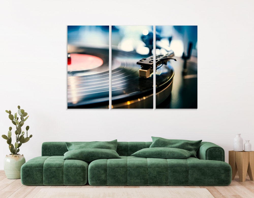 

Картина на холсте Модульные Модульная картина Vintage Record Player 3 картины 60х120 см.