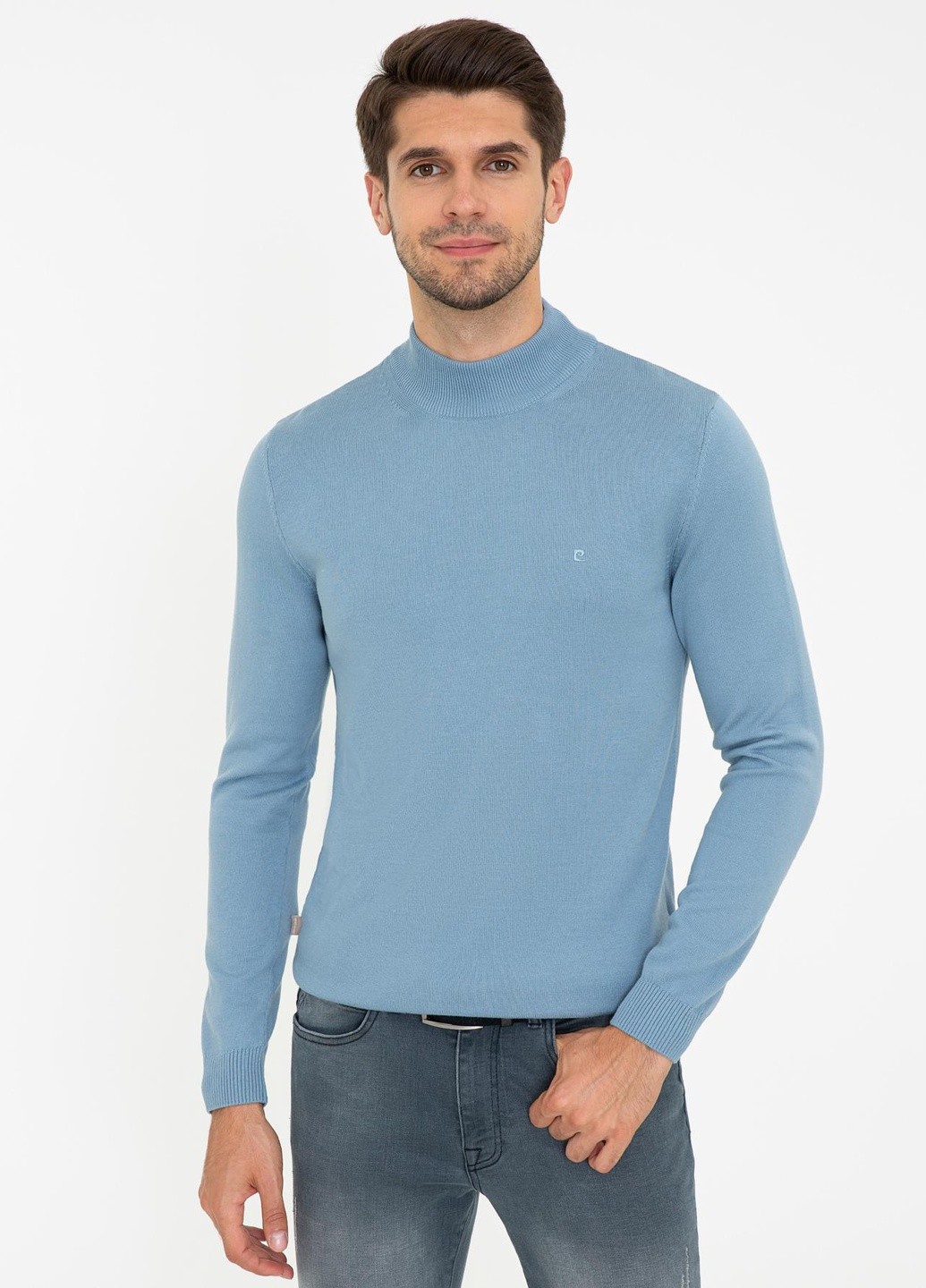 

Свитер мужской Pierre Cardin Голубой  (1256260 VR036, Свитер мужской Pierre Cardin Голубой 3XL (1256260 VR036)