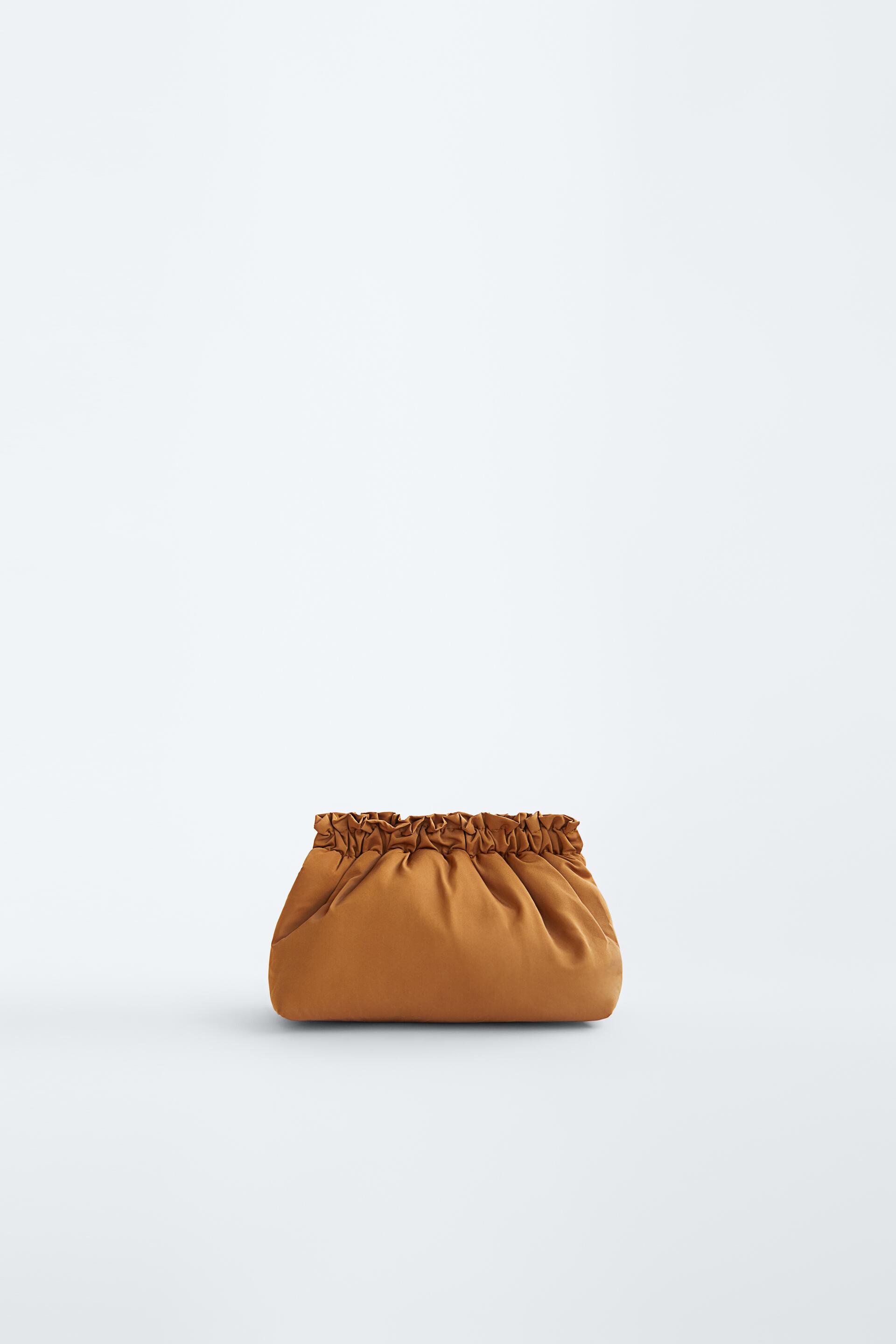 

Клатч Zara 13,5х20х10,5 см коричневый 0653205732