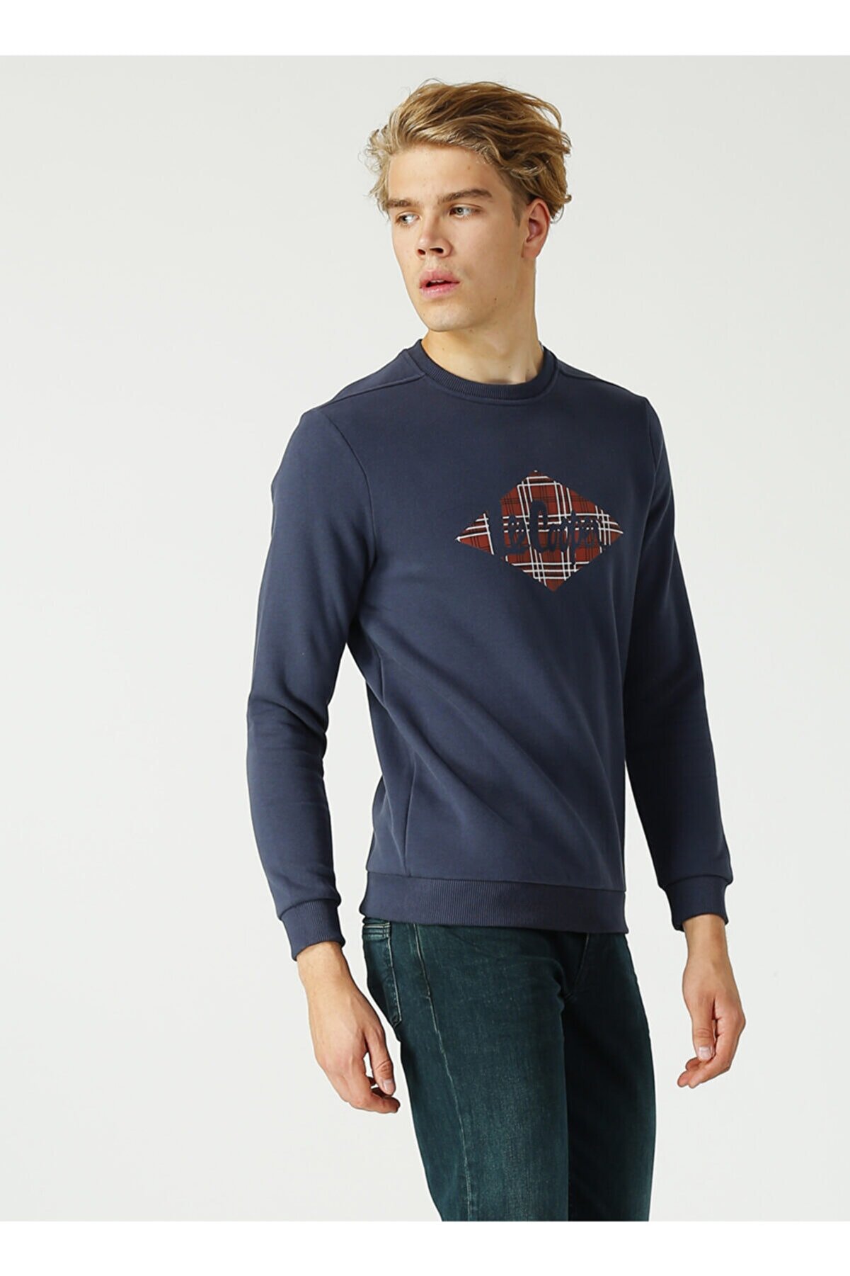 

Свитшот мужской Lee Cooper Темно-синий  (211 LCM 241032 5138, Свитшот мужской Lee Cooper Темно-синий M (211 LCM 241032 5138)