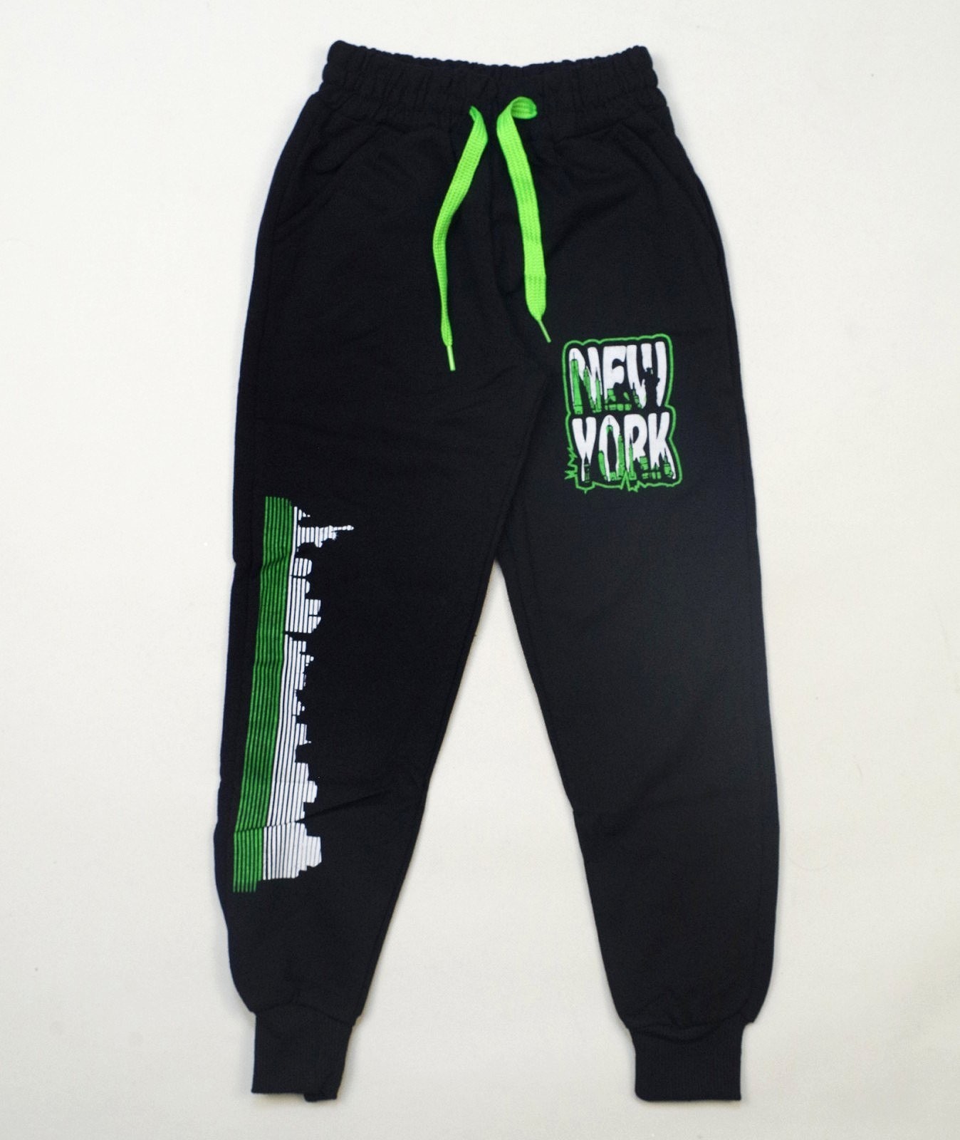 

Спортивні штани Kids Wear 21298 134 см Чорні