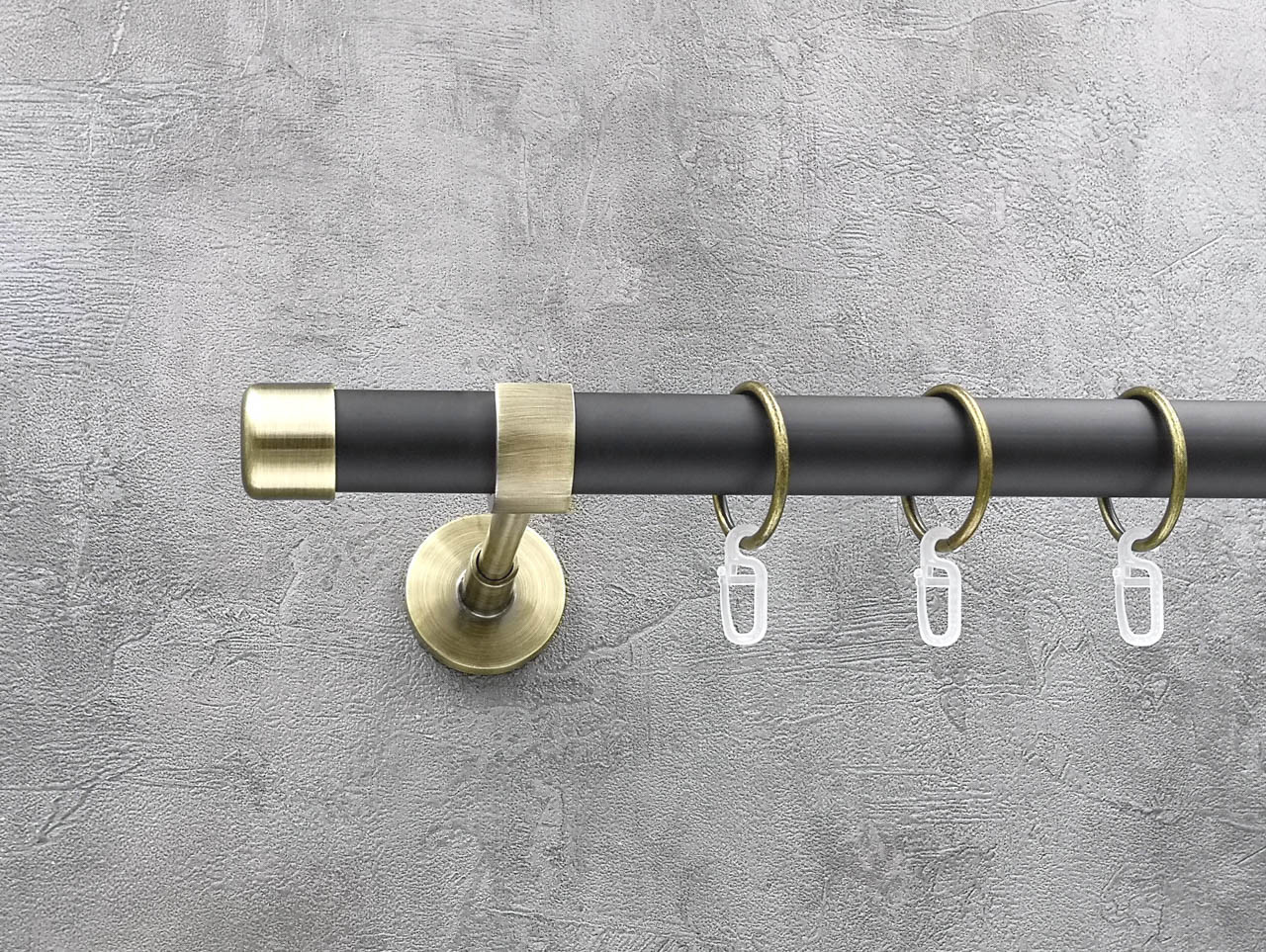 

Карниз Quadrum Заглушка 240 см одинарный антик/черный матовый модерн 25 мм гладкая (кольца с крючками)