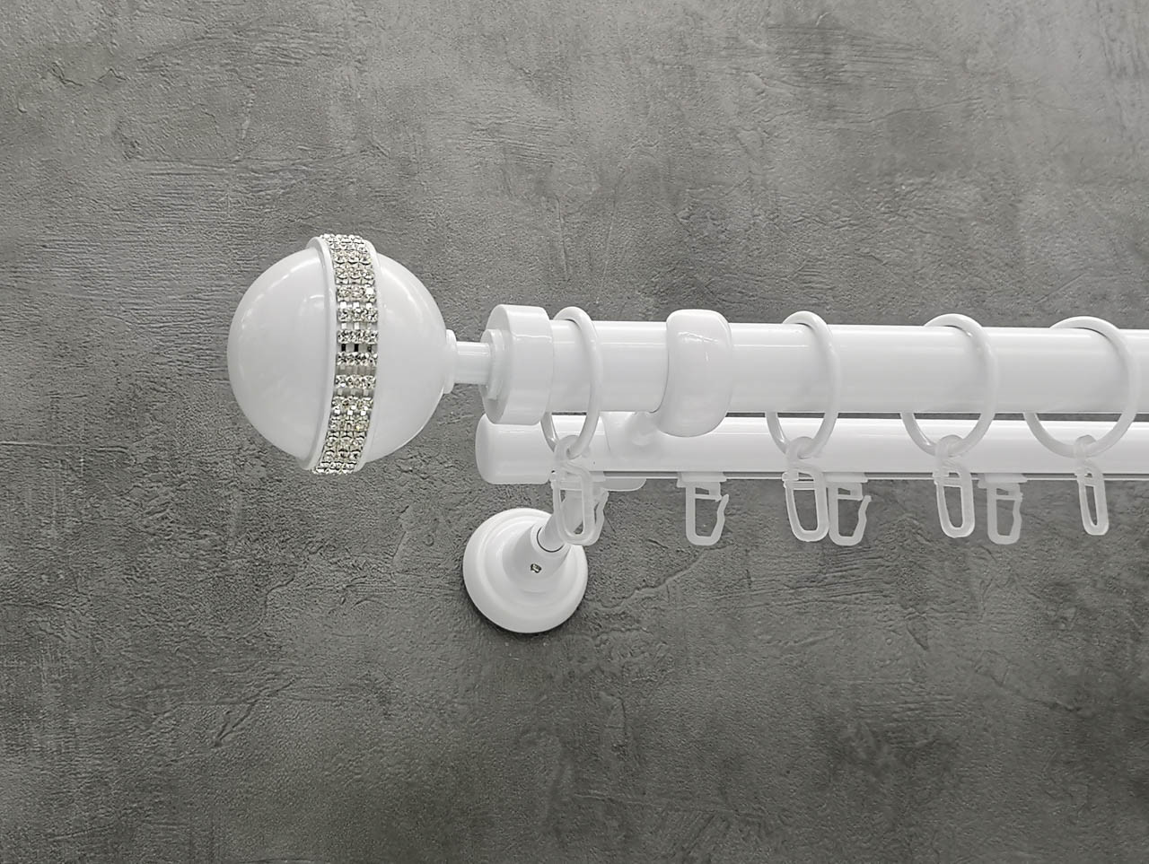 

Карниз Quadrum Авея 300 см двойной Белый универсальный 25/19 мм гладкая/импрессионная (кольца с крючками)