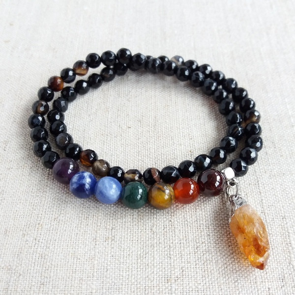 

Браслет 7 чакр натуральный камень с подвеской Цитрин 18см