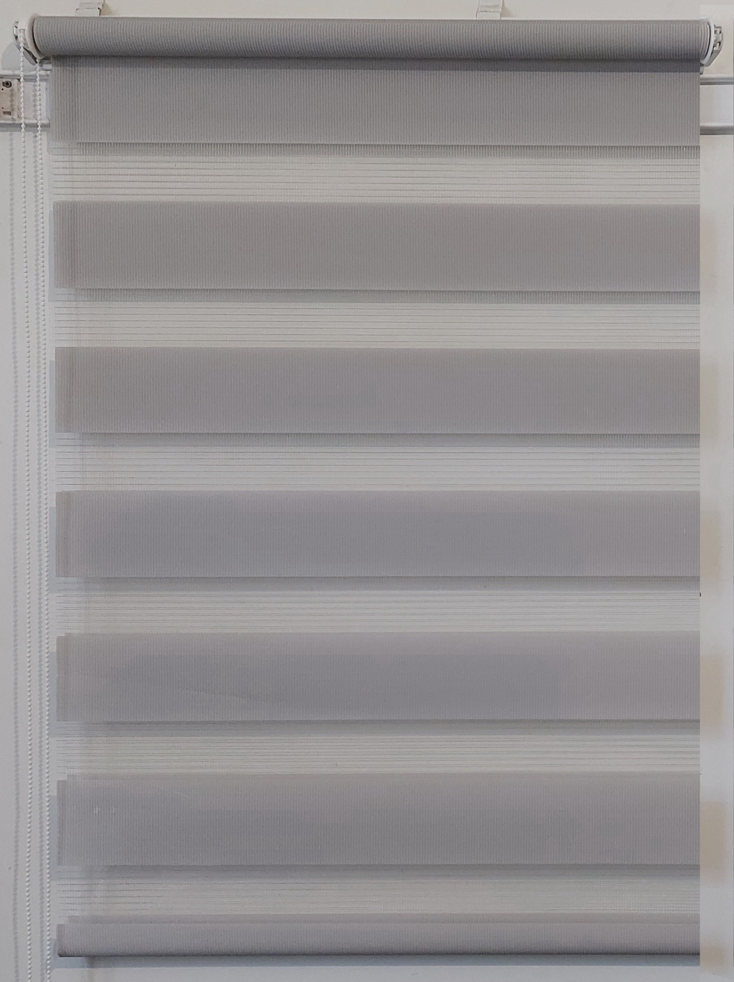 

Рулонная штора Miranda День-ночь ВН-21 142,5*160 см Серый