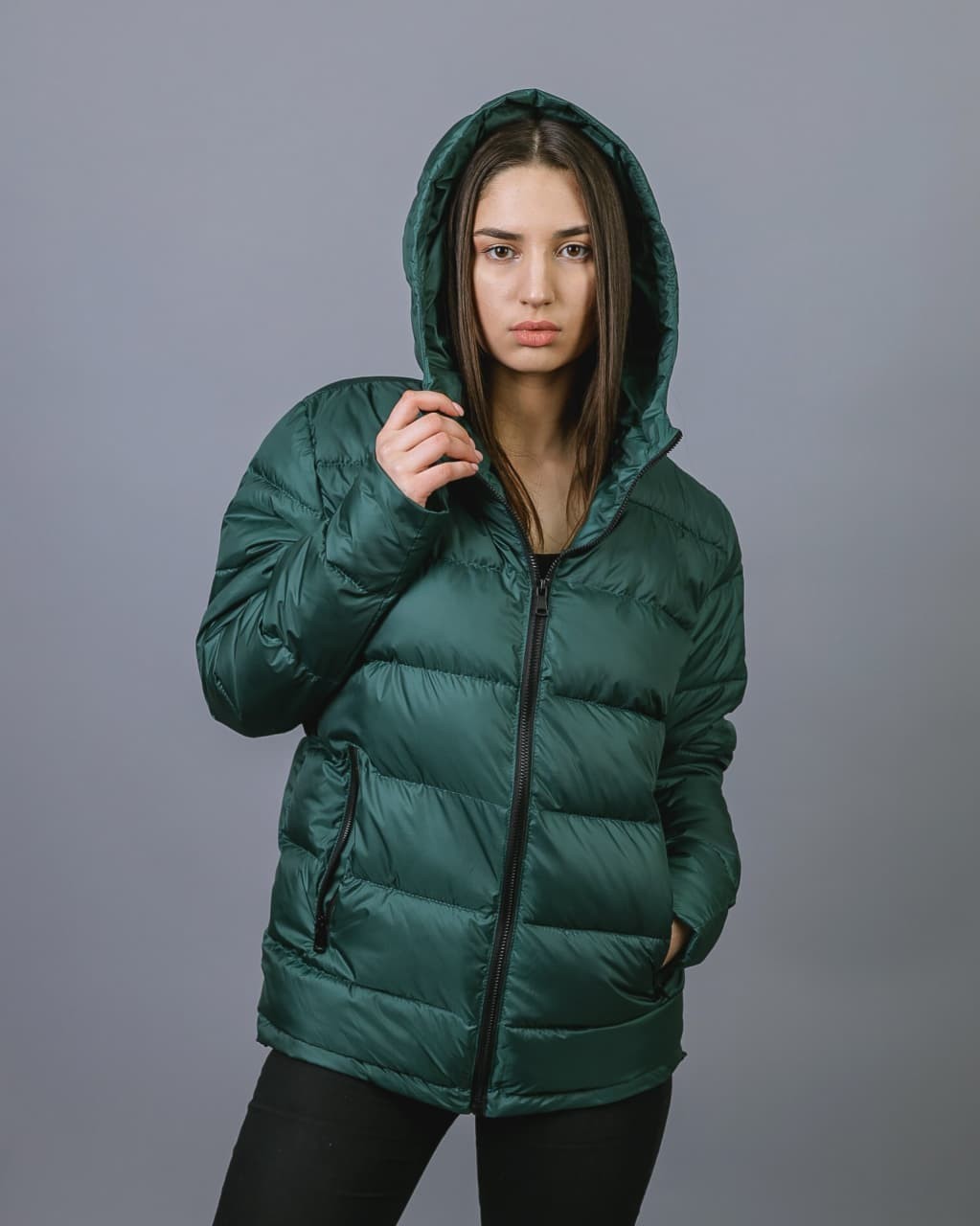 

Женская куртка демисезон короткая легкая c капюшоном Rain  зеленая, Женская куртка демисезон короткая легкая c капюшоном Rain S зеленая