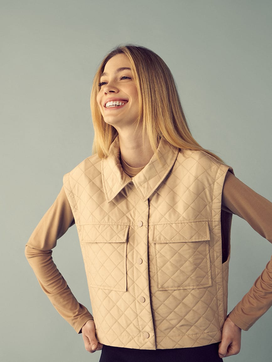 

Жилет O'STIN Studio LB2254-T2  Бежевый, Жилет O'STIN Studio LB2254-T2 S Бежевый