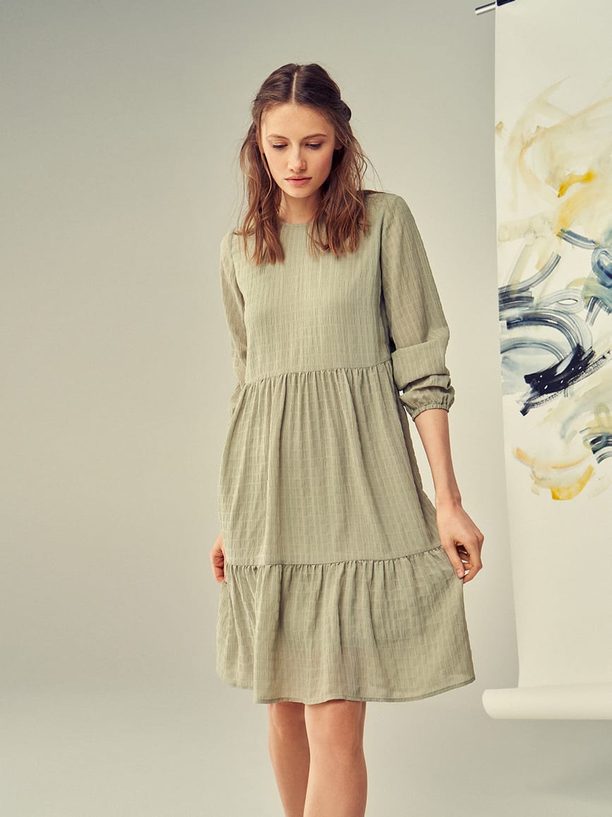 

Платье O'STIN Casual LR4254-P6  Зеленое, Платье O'STIN Casual LR4254-P6 M Зеленое