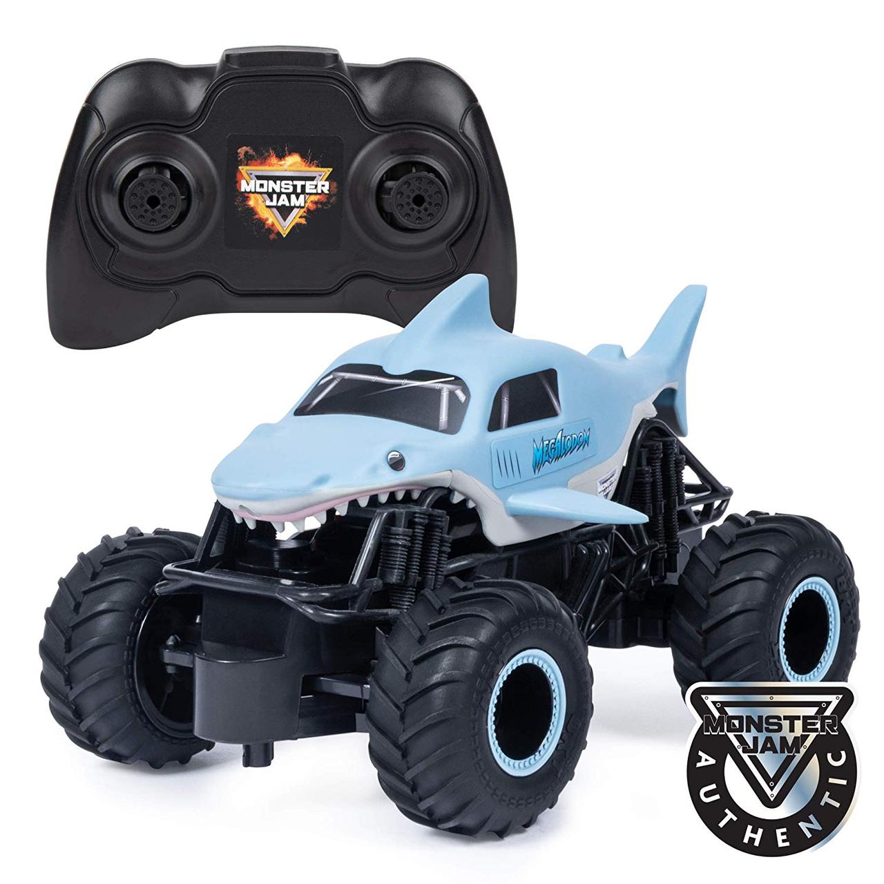 

Машина на радиоуправлении Монстер Трак Акула от Spin Master Monster Jam Official Monster Truck 1:24