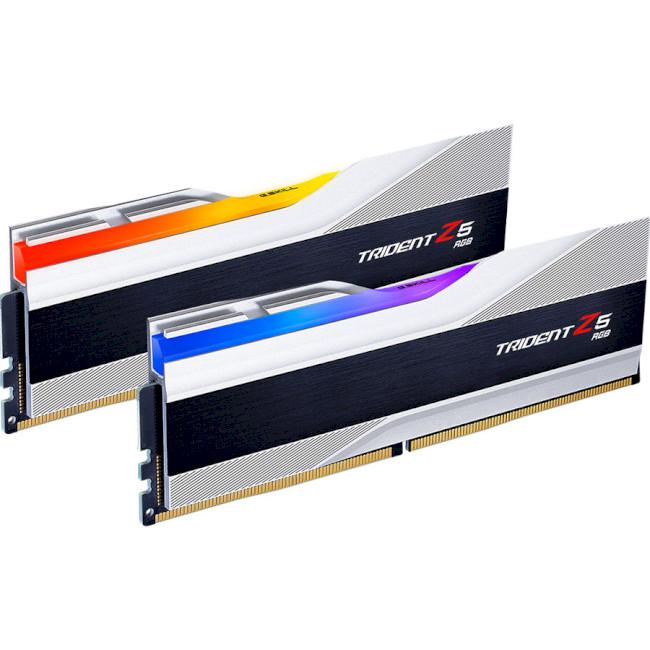 

Набор памяти DDR5 2x16GB/5200 G.Skill Trident Z5 RGB Silver (F5-5200J3636C16GX2-TZ5RS)