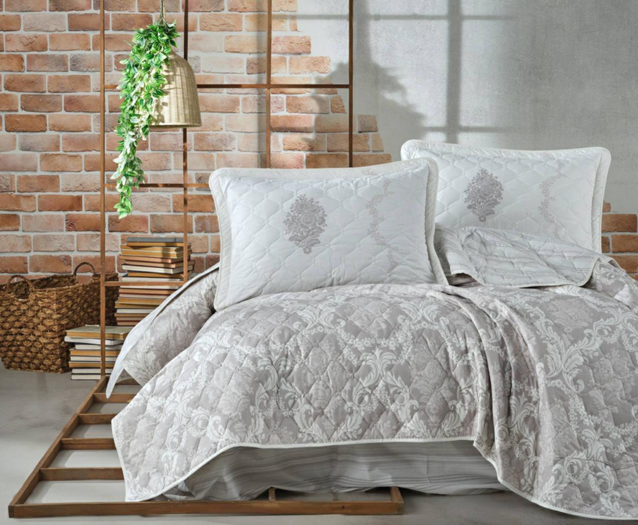 

Покрывало стеганое 240*260 с наволочками 50х70 Aran Clasy Fiorita v2