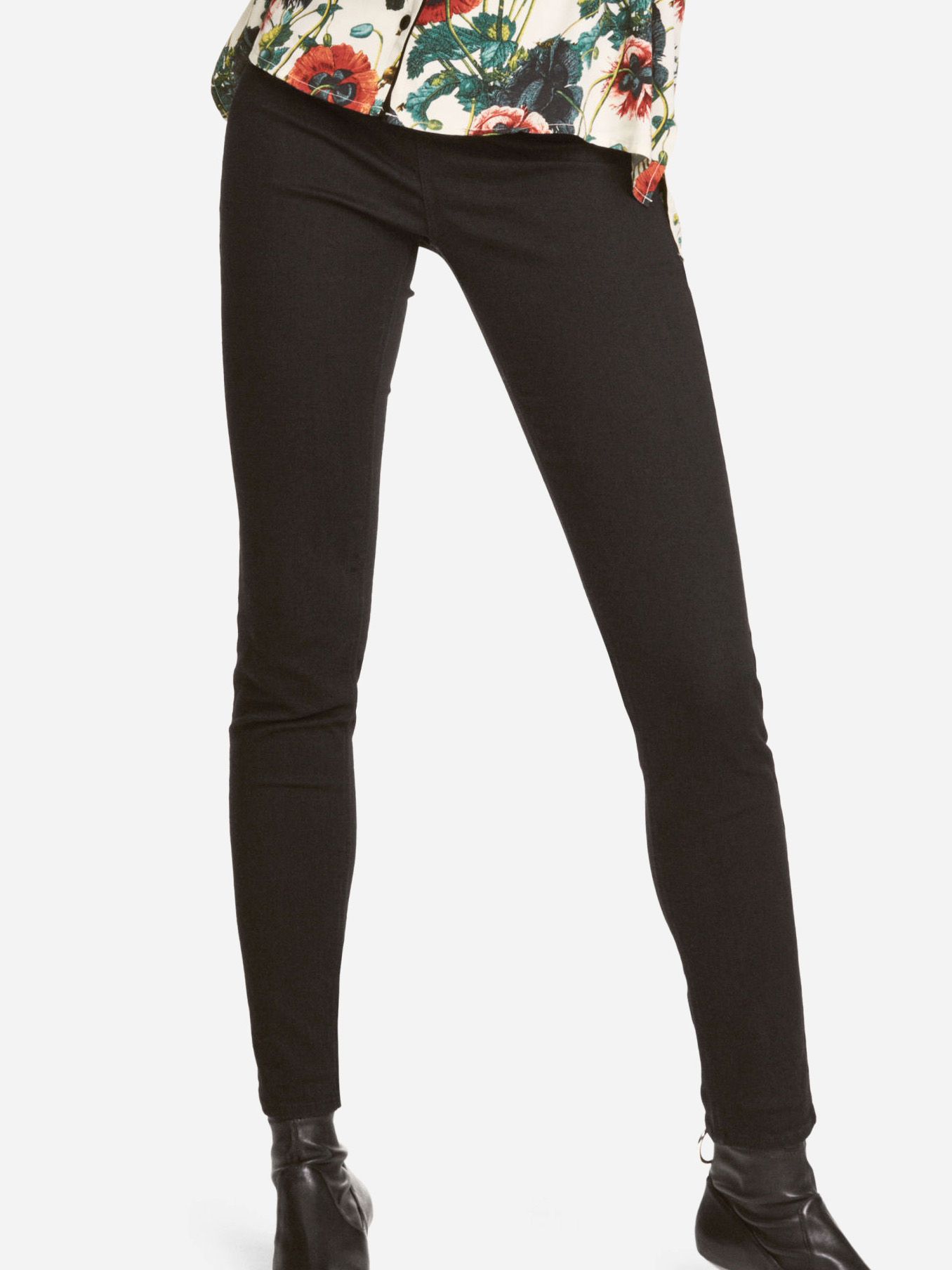 

Леггинсы H&M XAZ127840BVDG  Черные, Леггинсы H&M XAZ127840BVDG 32 Черные
