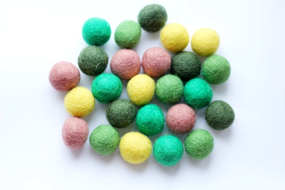 

Набір шерстяних кульок Pugovichok "Лісовий" для рукоділля та творчості