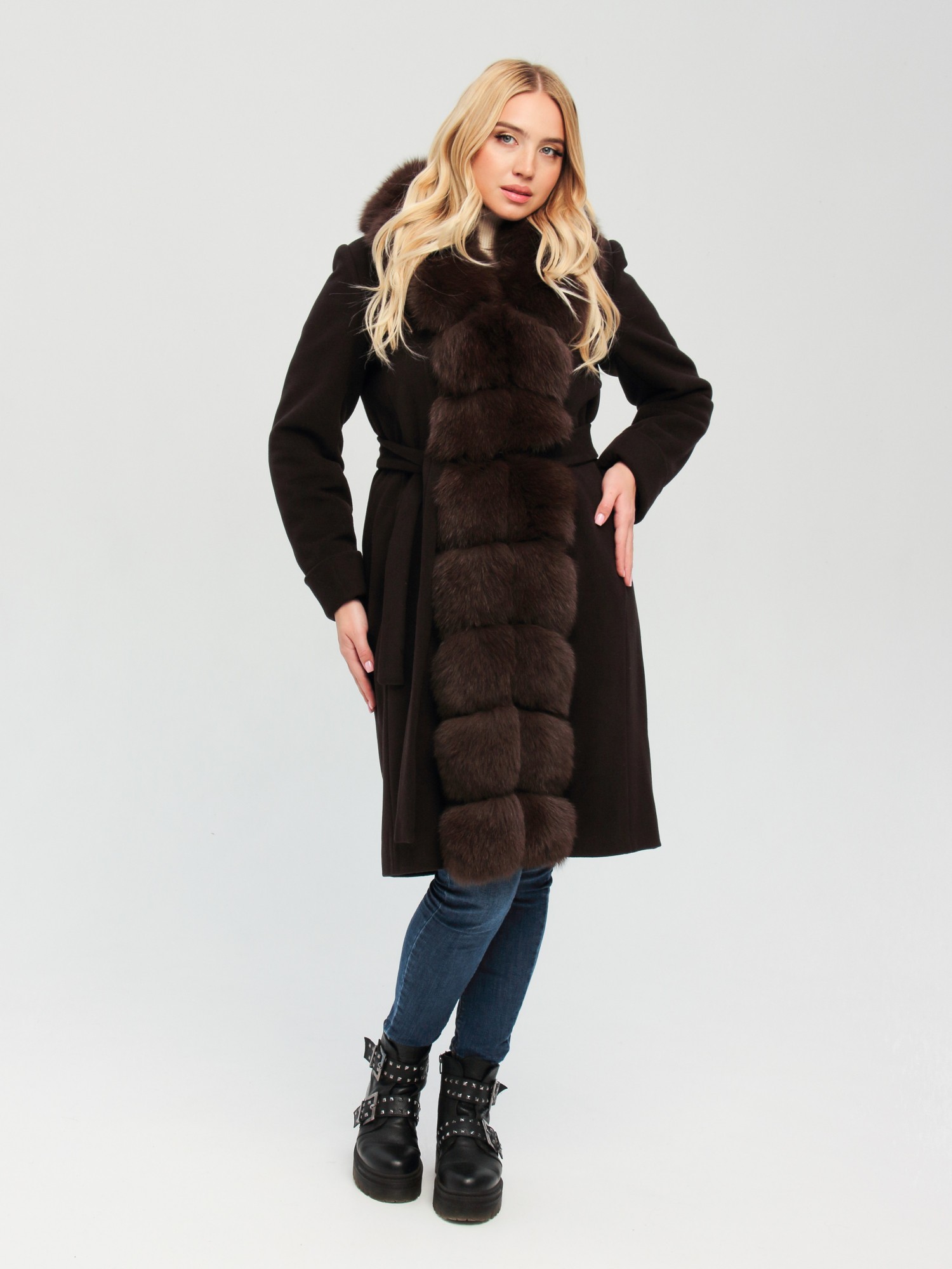 

Пальто зимнее с натуральным мехом Песец Chiuas Королева  Шоколадное, Пальто зимнее с натуральным мехом Песец Chiuas Королева XL Шоколадное