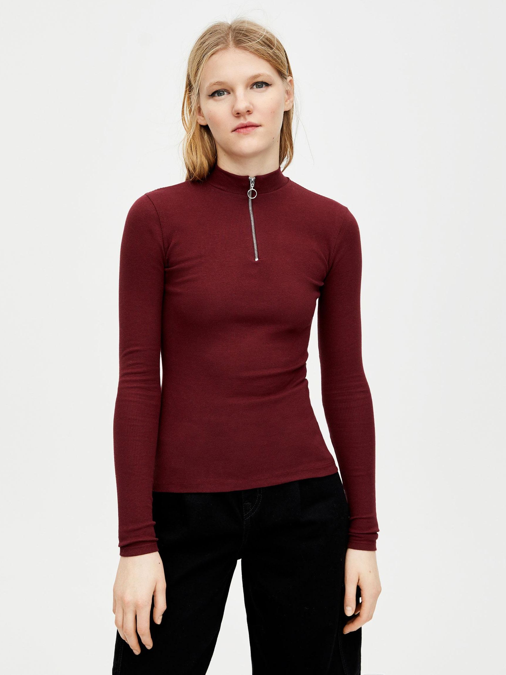 

Водолазка Pull & Bear XAZ217140QPRM  Баклажановая, Водолазка Pull & Bear XAZ217140QPRM S Баклажановая