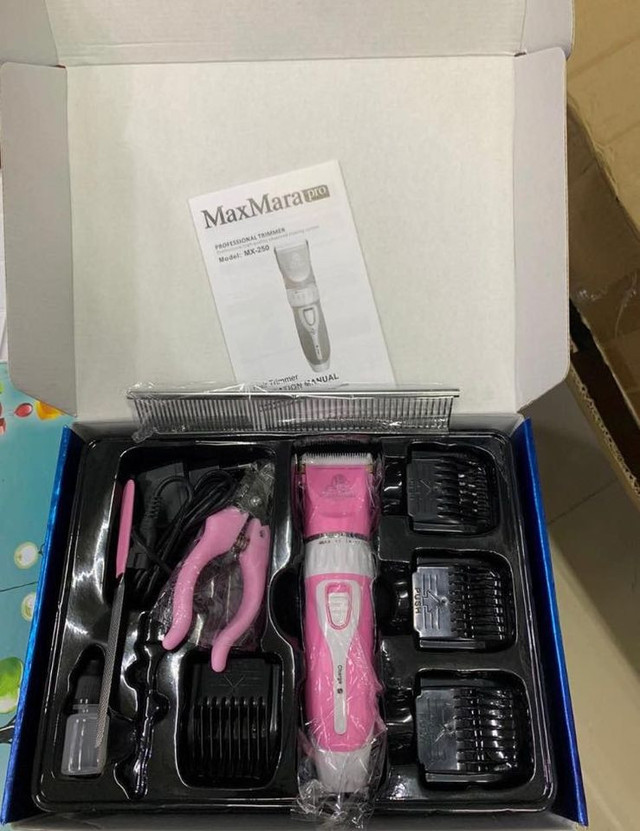 

Аккумуляторная машинка триммер для стрижки животных PET CLIPPER KIT Розовый (П-14358)