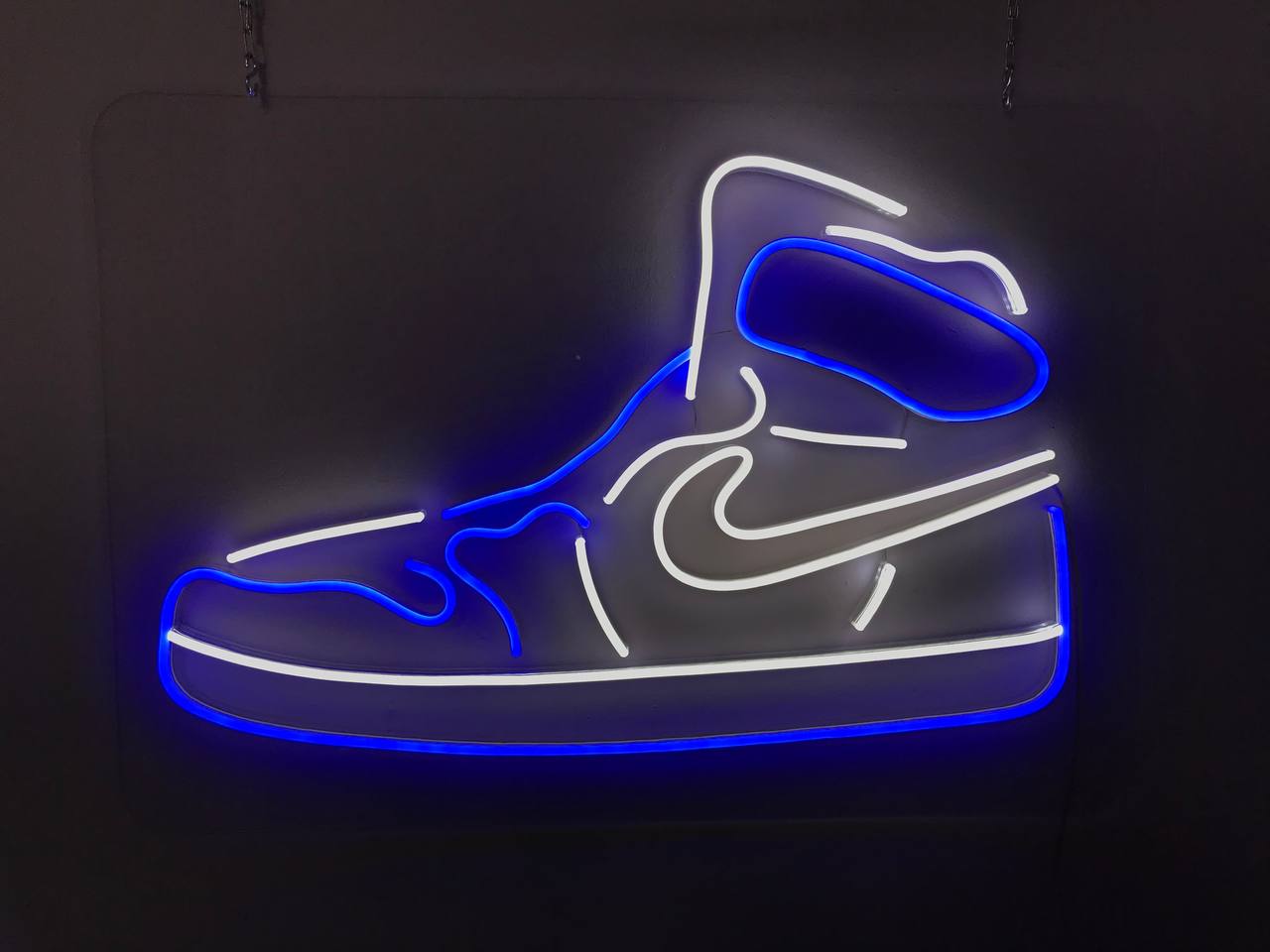 

Неоновый светильник Neon Lightning "Nike" Синий с белым