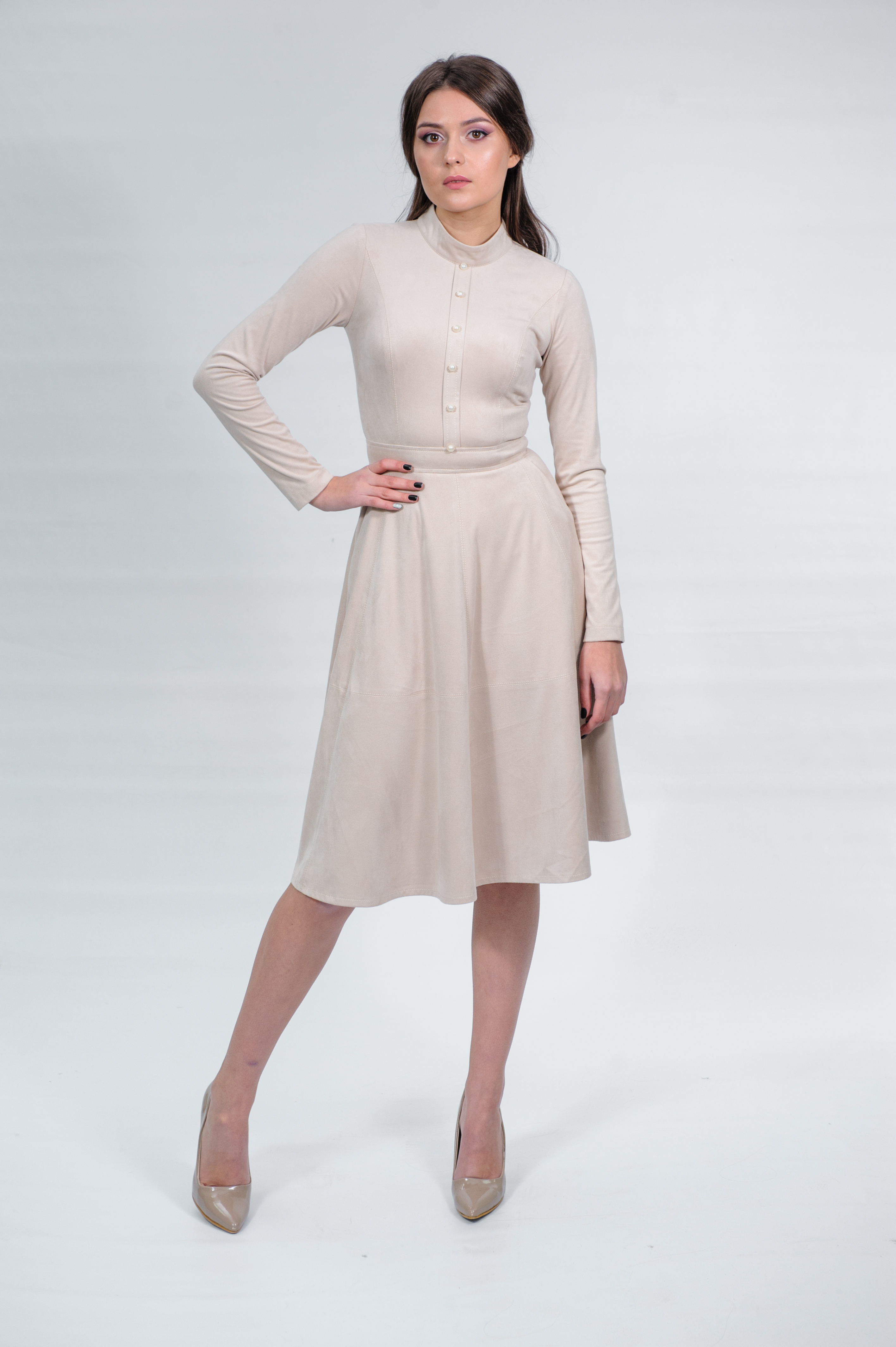 

Платье Wear me замшевое клёш с имитацией планки L Молочный 1w/19/30