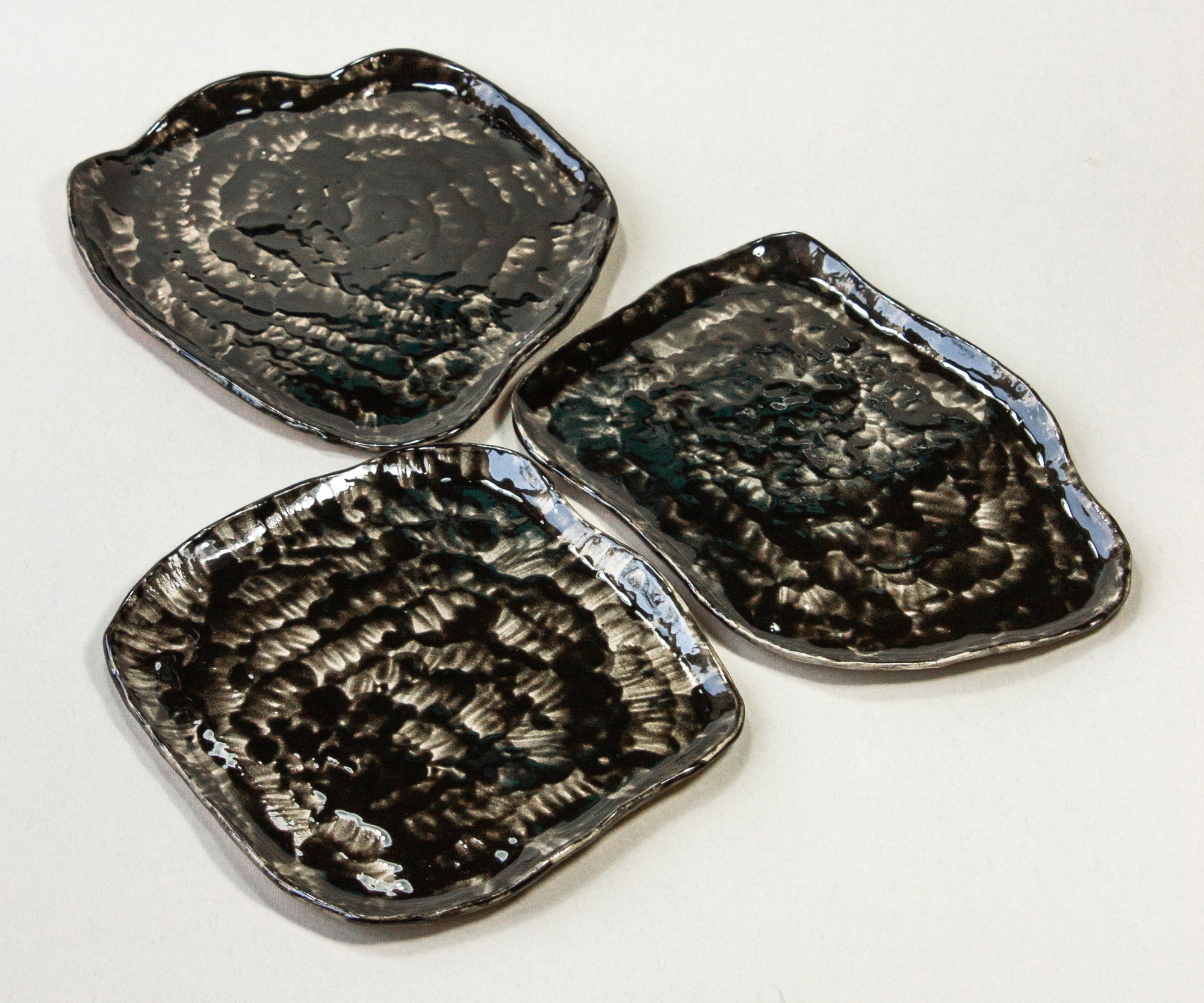 

Набір тарілок Cartel Ceramics "Земля космічна" з 3 предметів (CC-3277184)